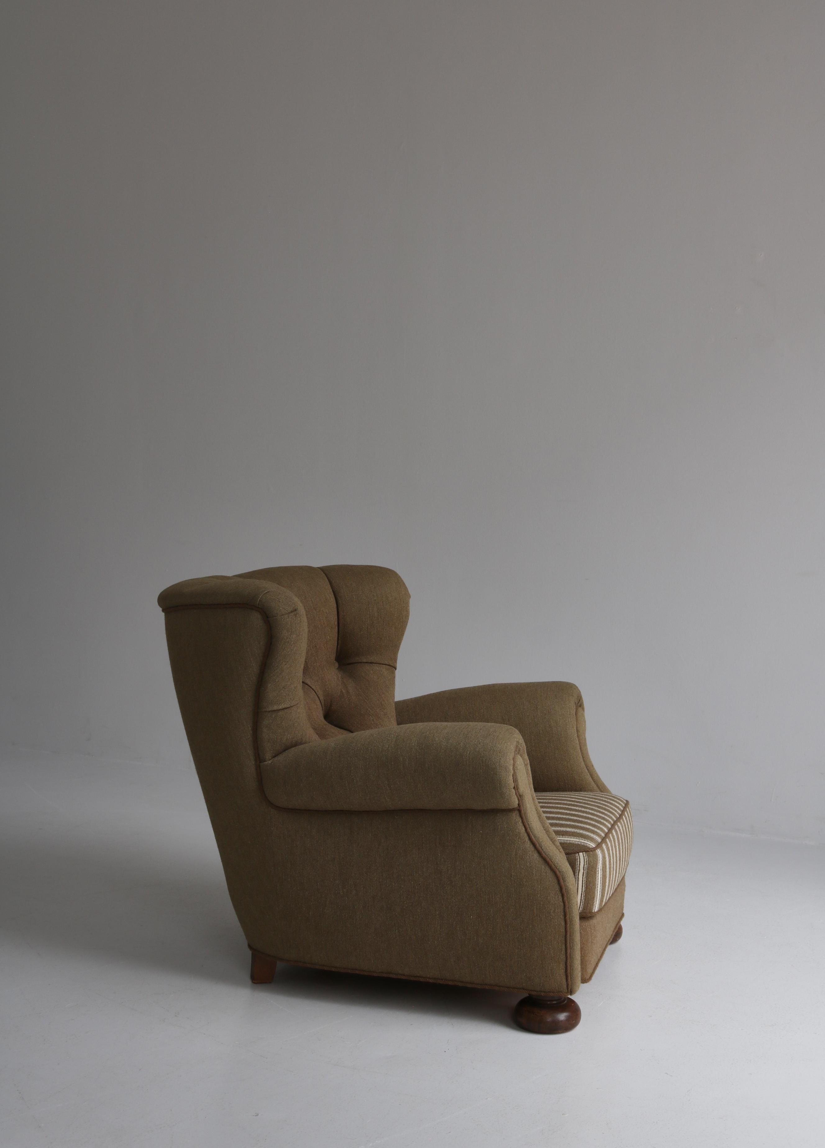 Fritz Hansen Danish Modern Easy Chairs in Elm & Savak Wool, 1940s, Denmark 9