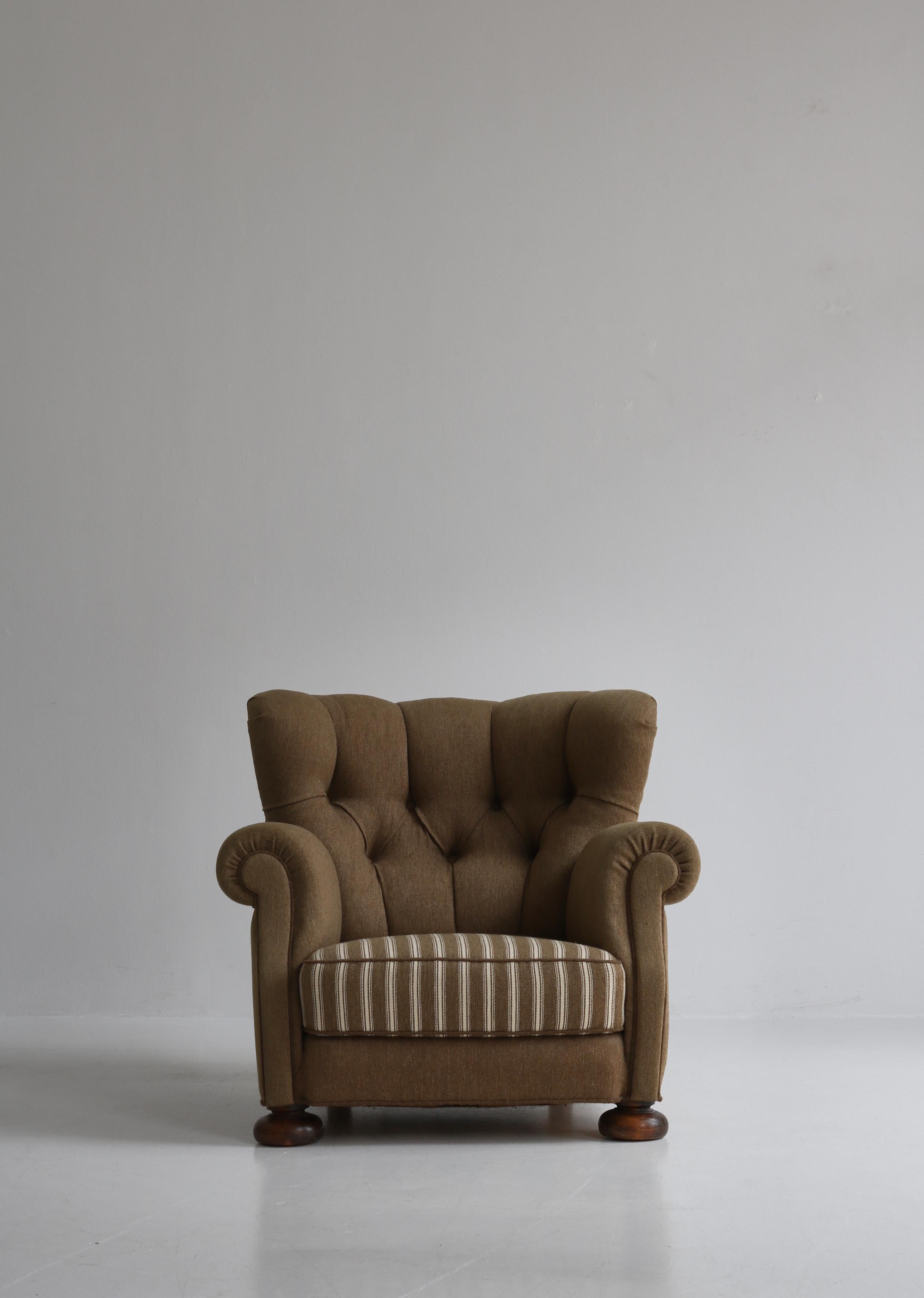Mid-20th Century Fritz Hansen Danish Modern Easy Chairs in Elm & Savak Wool, 1940s, Denmark