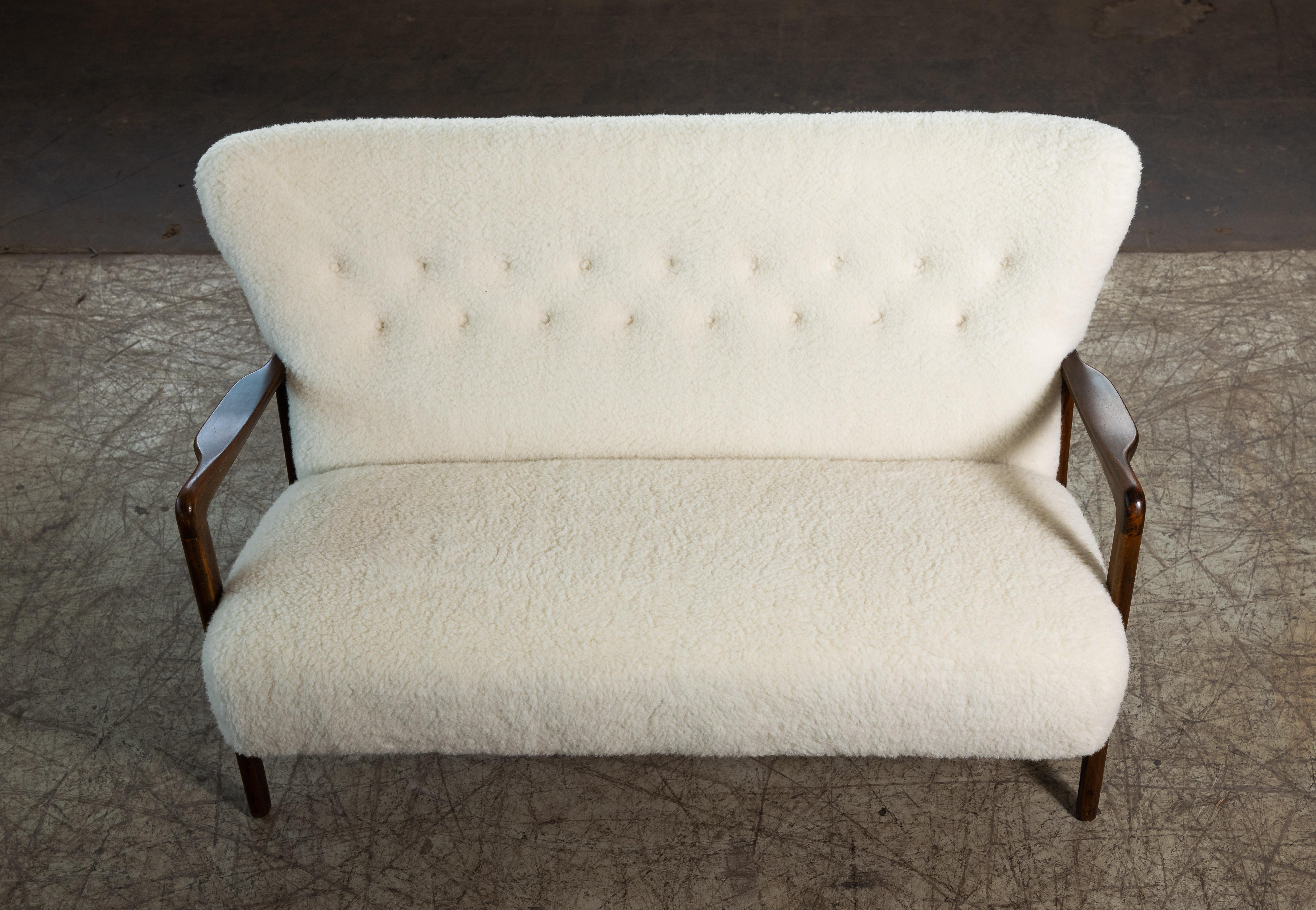 Mid-Century Modern Fritz Hansen Attributed 1940s Sofa or Settee with Open Armrests and Lambswool