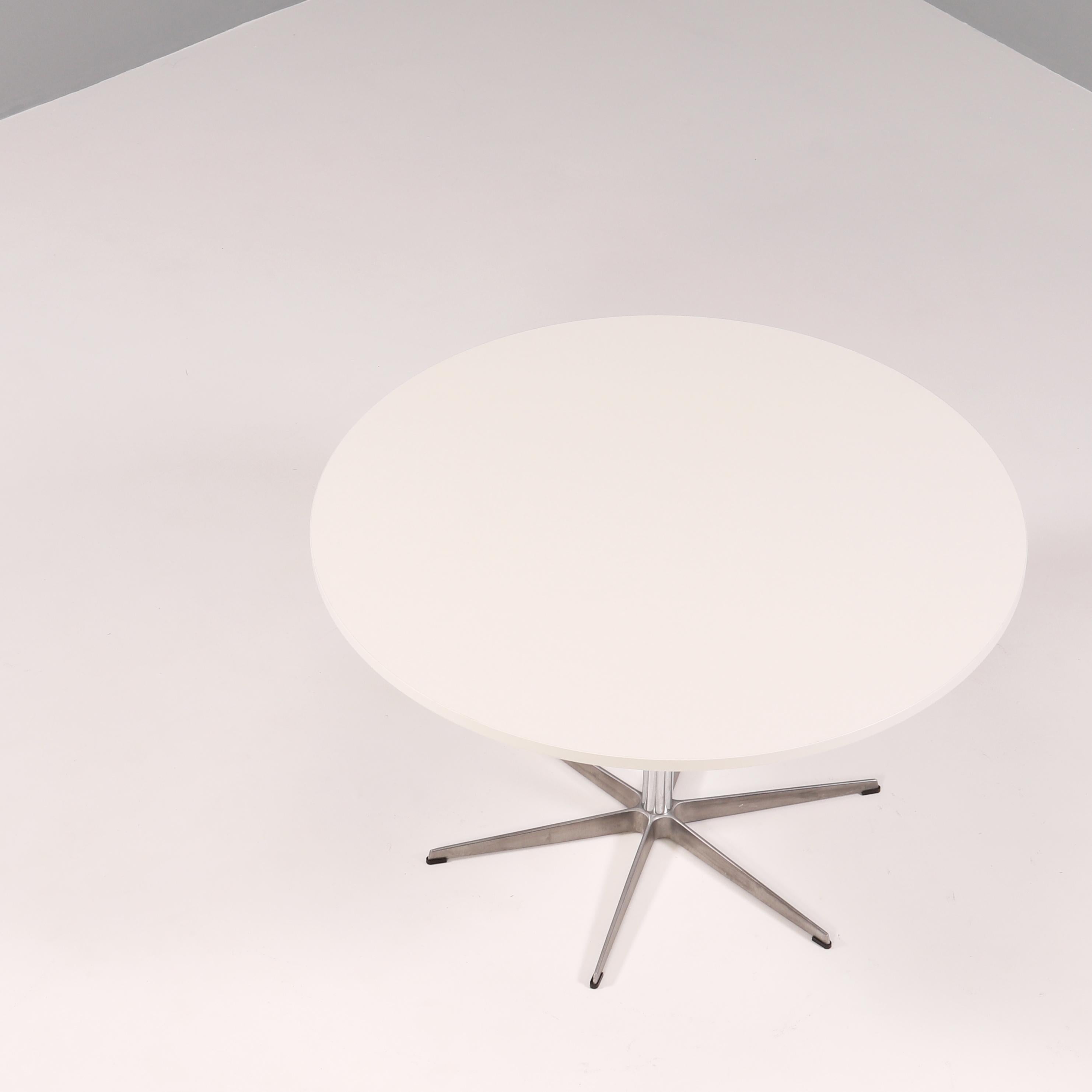 Originally designed by Arne Jacobsen for Fritz Hansen, the Circular table is a true design classic.

The table features the original iconic star base that Jacobsen used in some of his other designs such as the Swan Chair.

The table features a