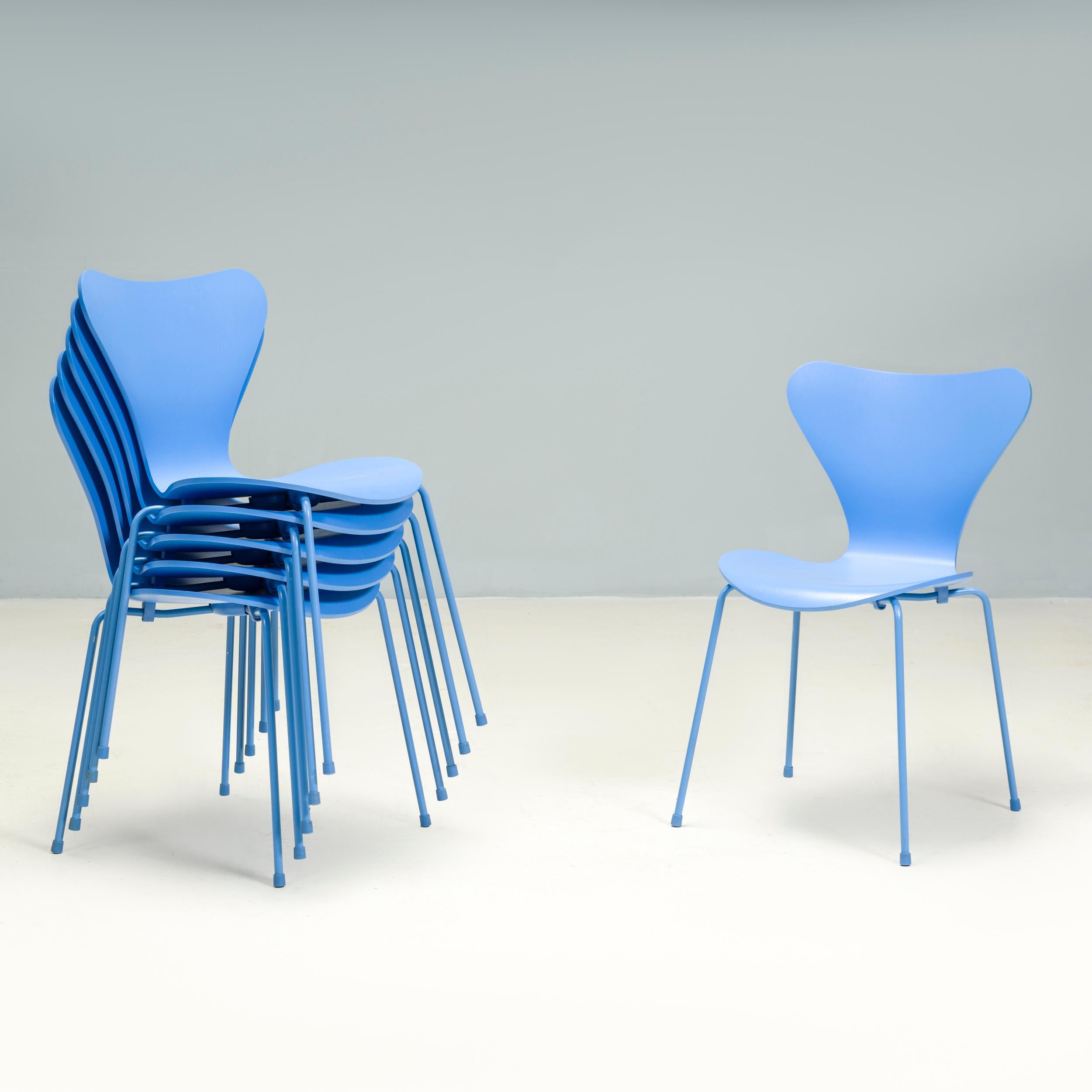 Polish  Fritz Hansen by Arne Jacobsen Monochrome Blue Series 7 Dining Chairs, Set of 6 For Sale