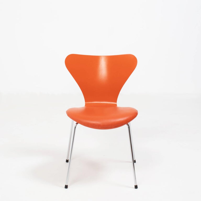 Fritz Hansen by Arne Jacobsen Orange Leather Series 7 Dining Chairs, Set of 8 For Sale 7