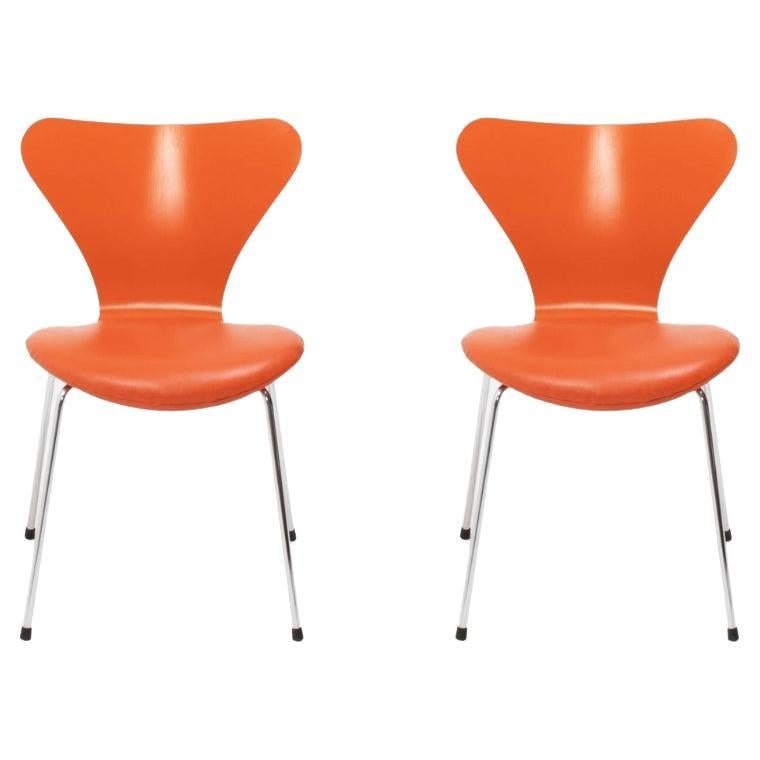 Fritz Hansen by Arne Jacobsen Orange Leather Series 7 Dining Chairs, Set of Two