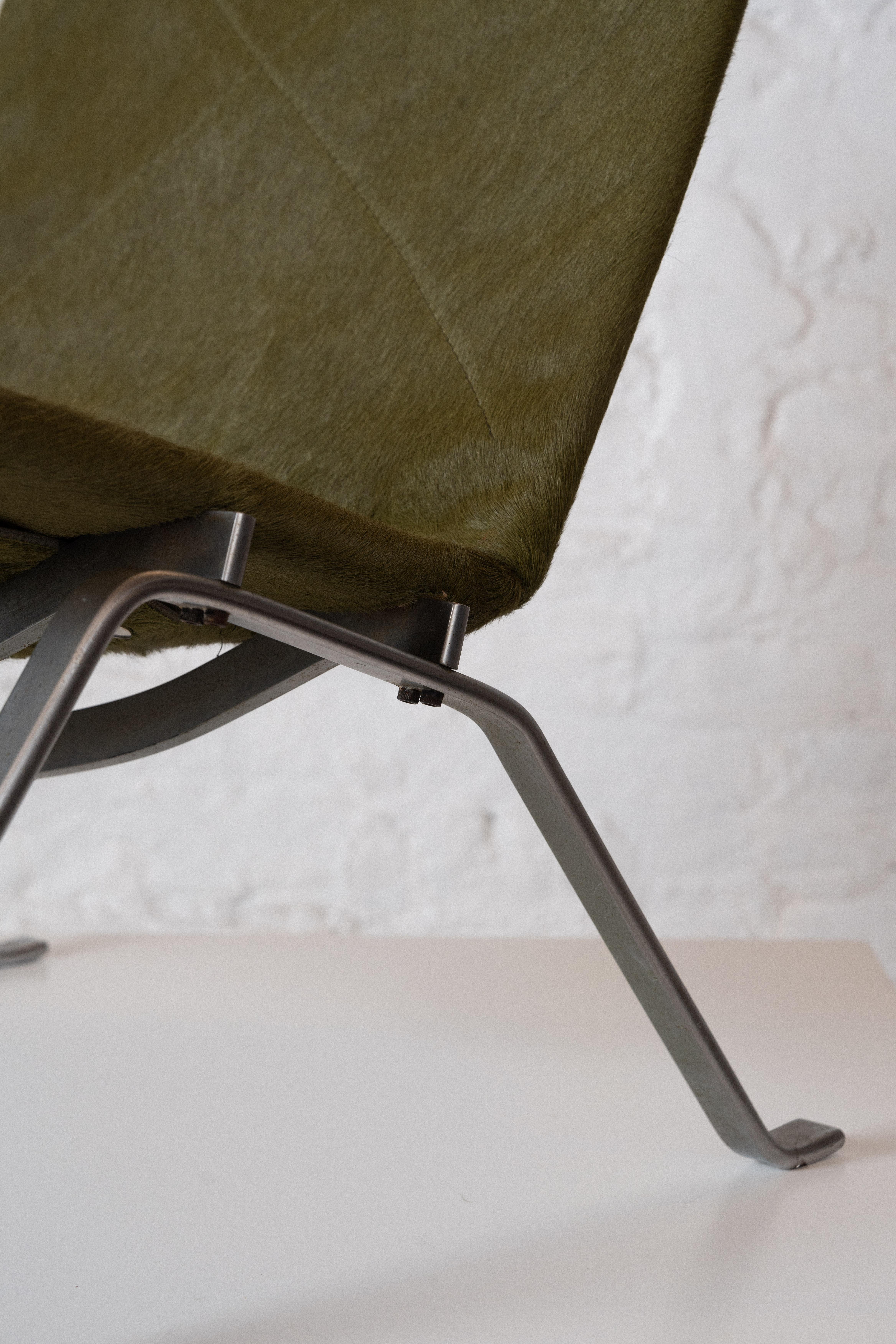 FRITZ HANSEN BY POUL KJAERHOLM PK 22 chair In Excellent Condition For Sale In Forest, BE