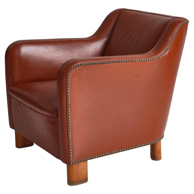 Wonder Verzorger invoeren Fritz Hansen Danish Modern Easy Chair in Leather and Beech, 1940s For Sale  at 1stDibs