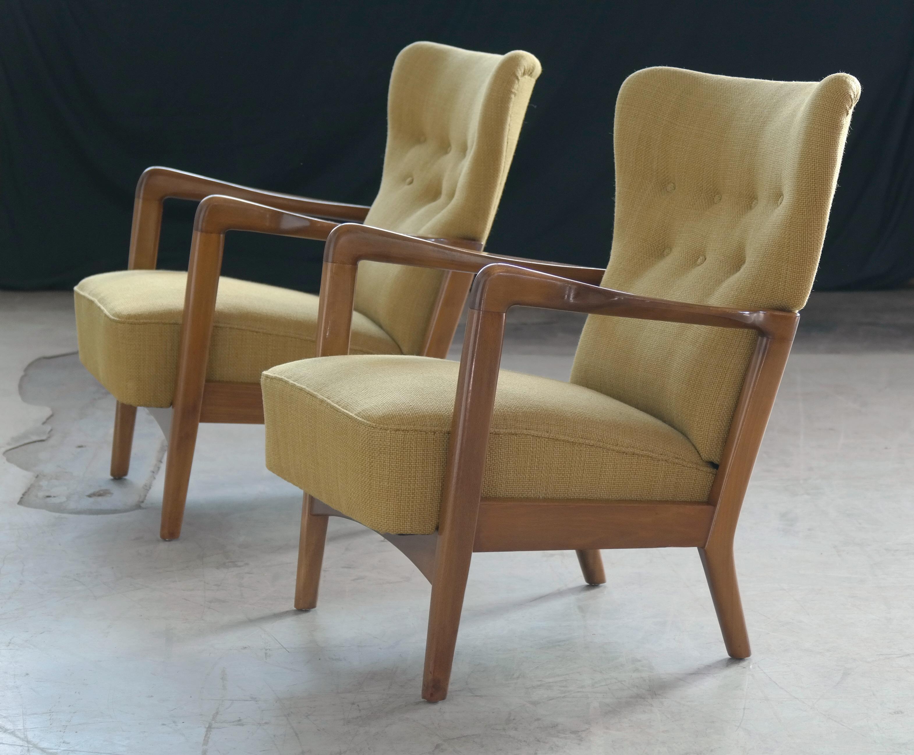 Fritz Hansen Danish Pair of Low Back Lounge Chairs with Open Armrests, 1940s 8