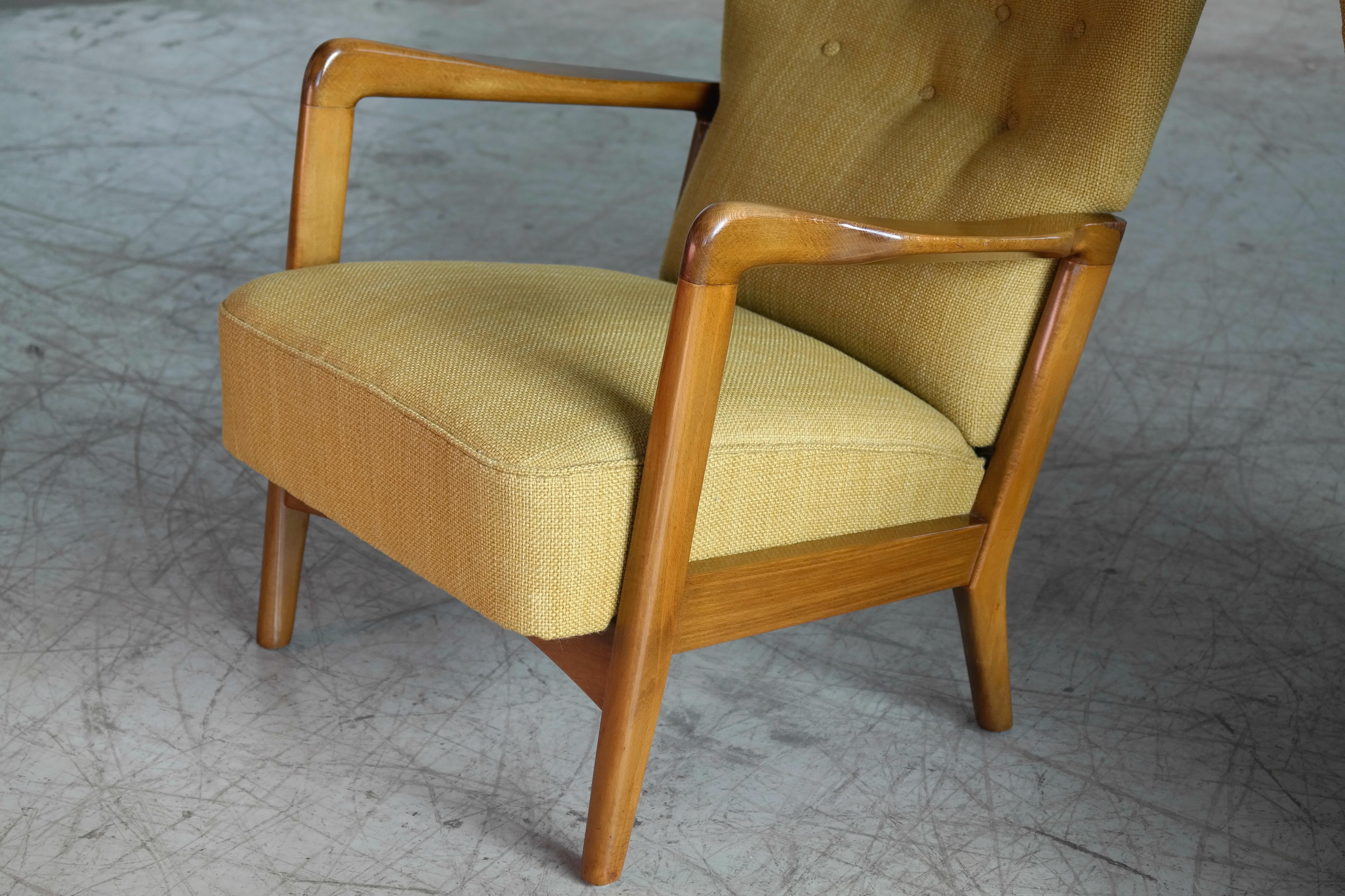 Fritz Hansen Danish Pair of Low Back Lounge Chairs with Open Armrests, 1940s In Good Condition In Bridgeport, CT
