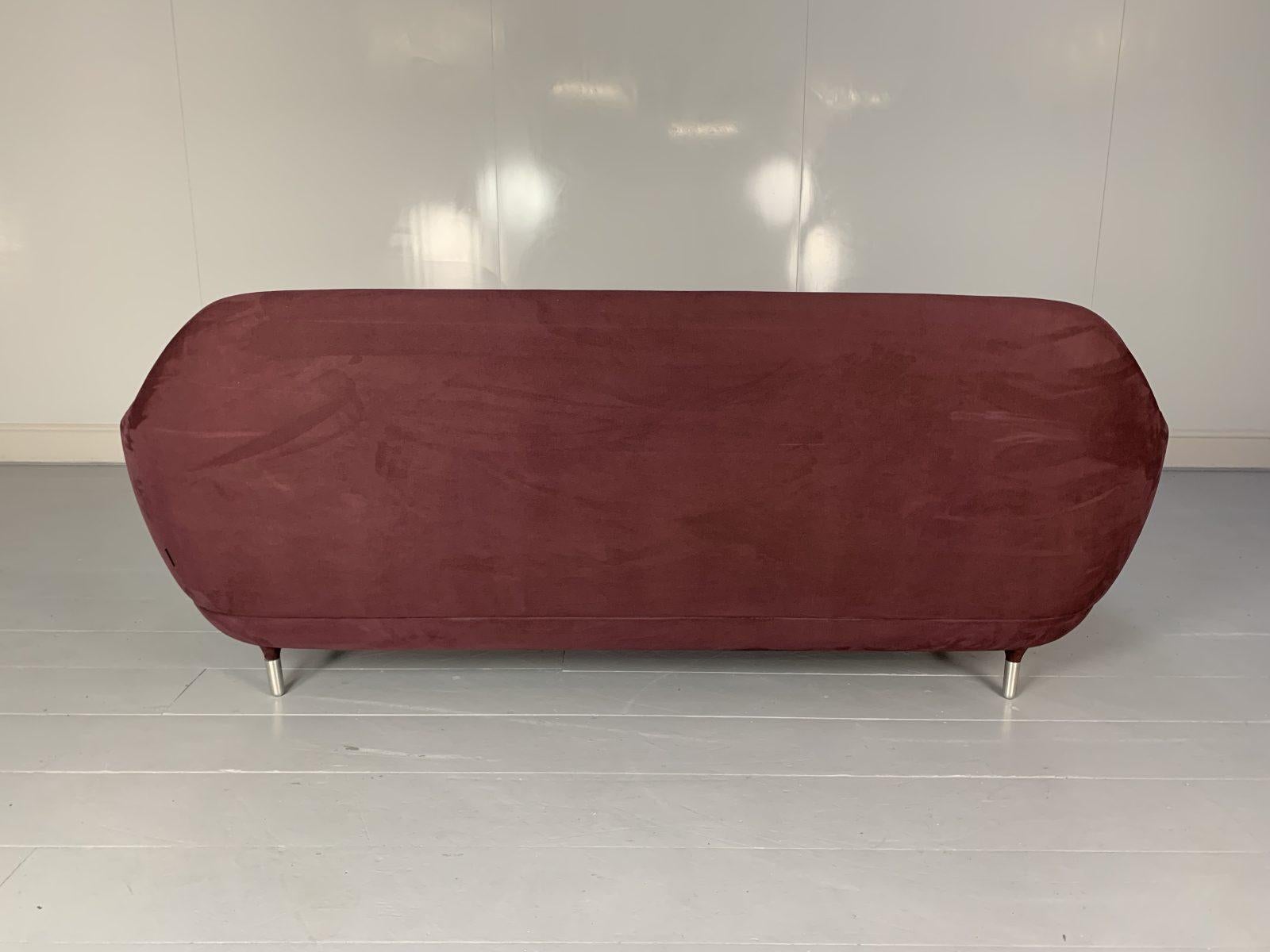 Fritz Hansen “Favn Jh3” Sofa, in Purple Alcantara For Sale 1
