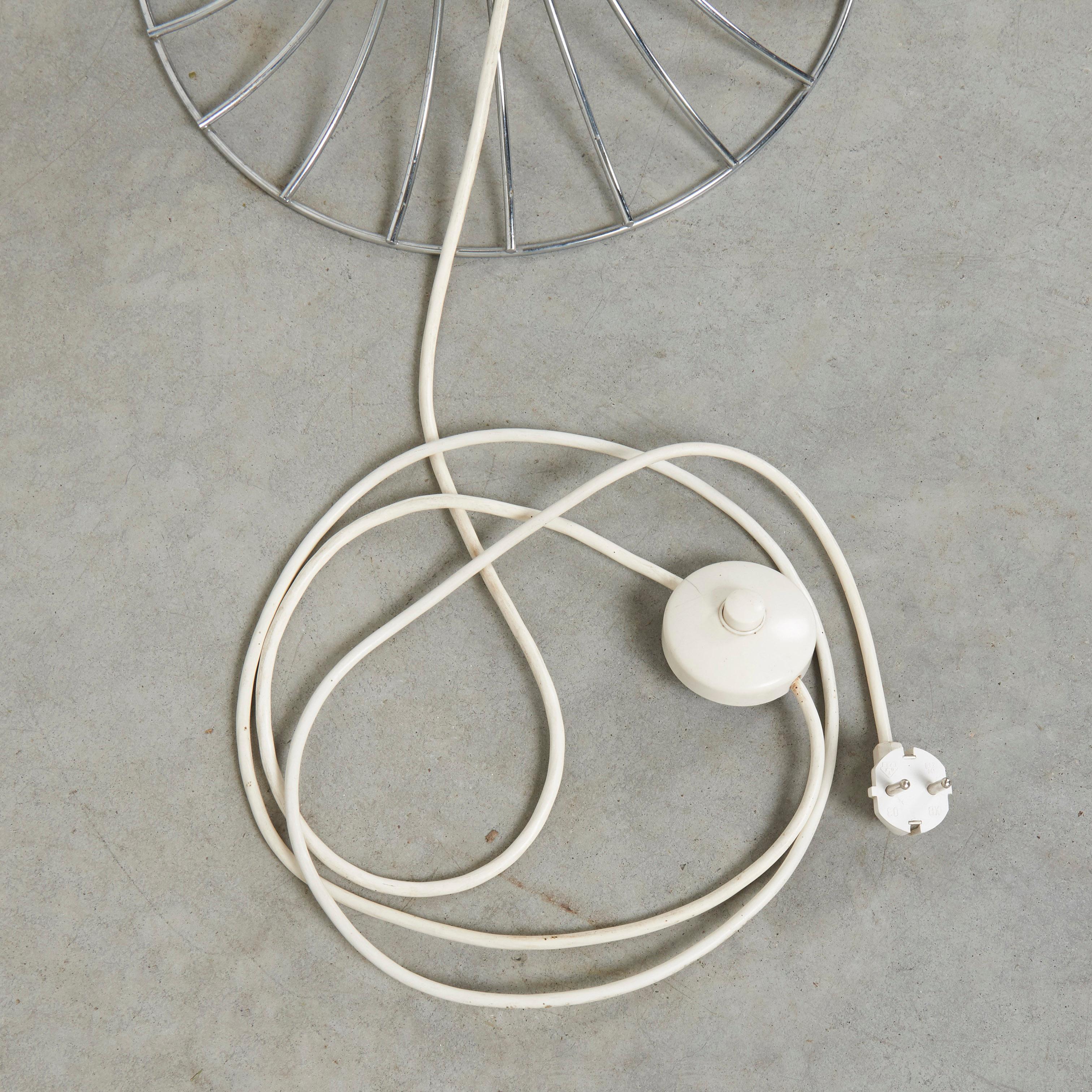 Fritz Hansen floor lamp with Panton lamp shade, 1960s For Sale 4
