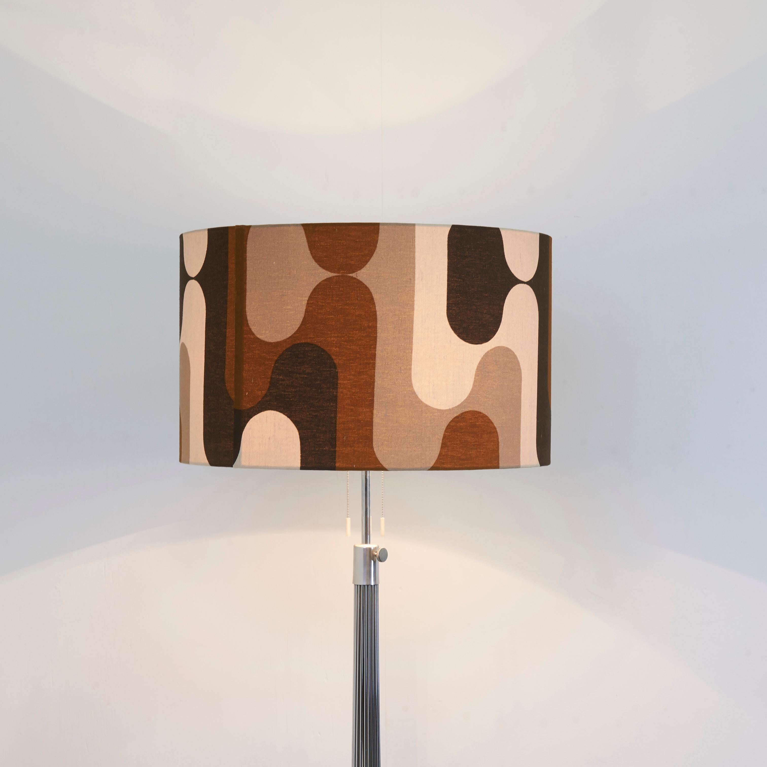 Danish Fritz Hansen floor lamp with Panton lamp shade, 1960s For Sale