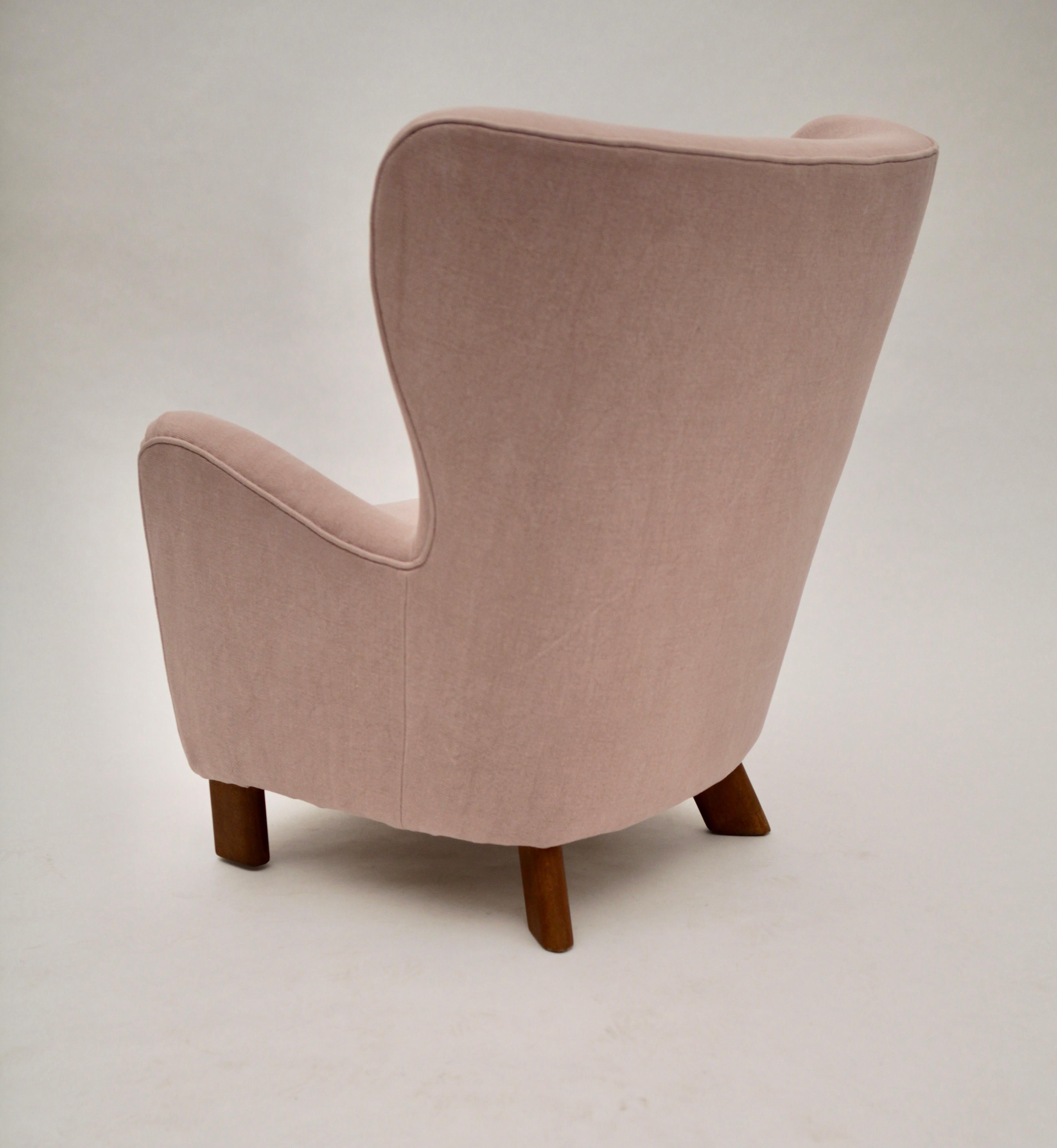 Fritz Hansen High Back Lounge Chair, Model 1669, Denmark, 1940s In Excellent Condition For Sale In Berlin, DE