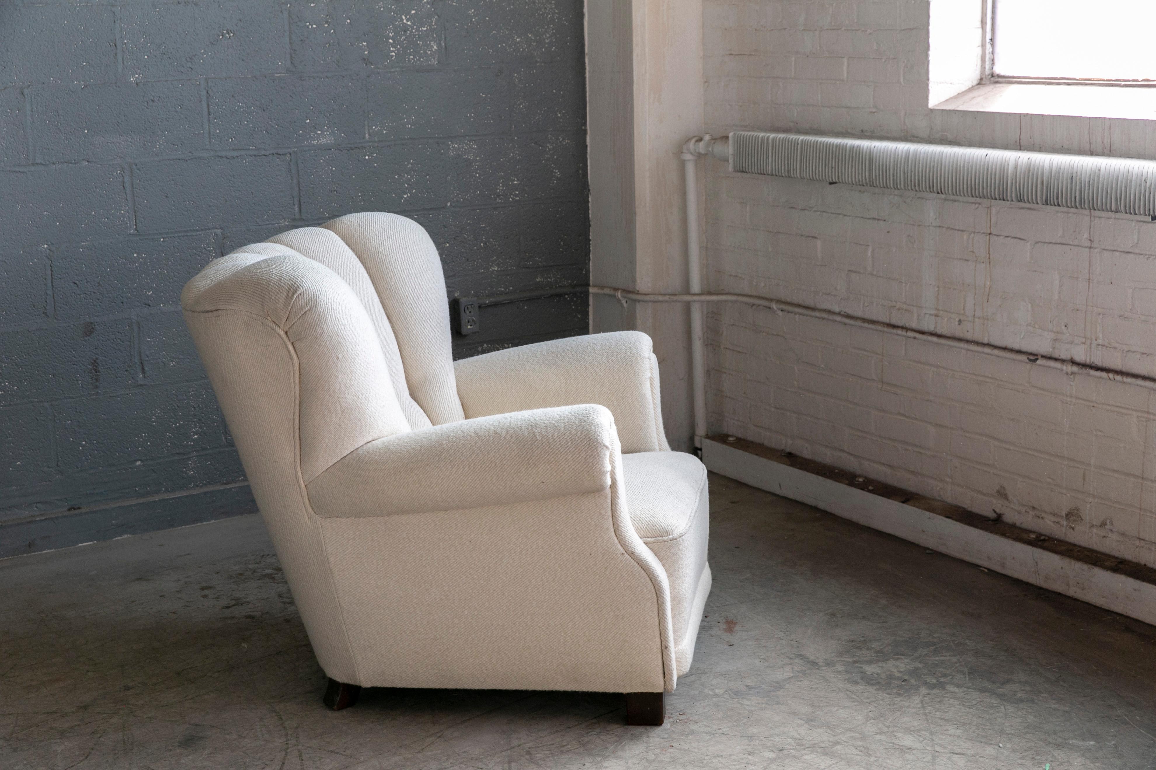 Mid-Century Modern Fritz Hansen Large Club Chair Model 1518 Danish Midcentury