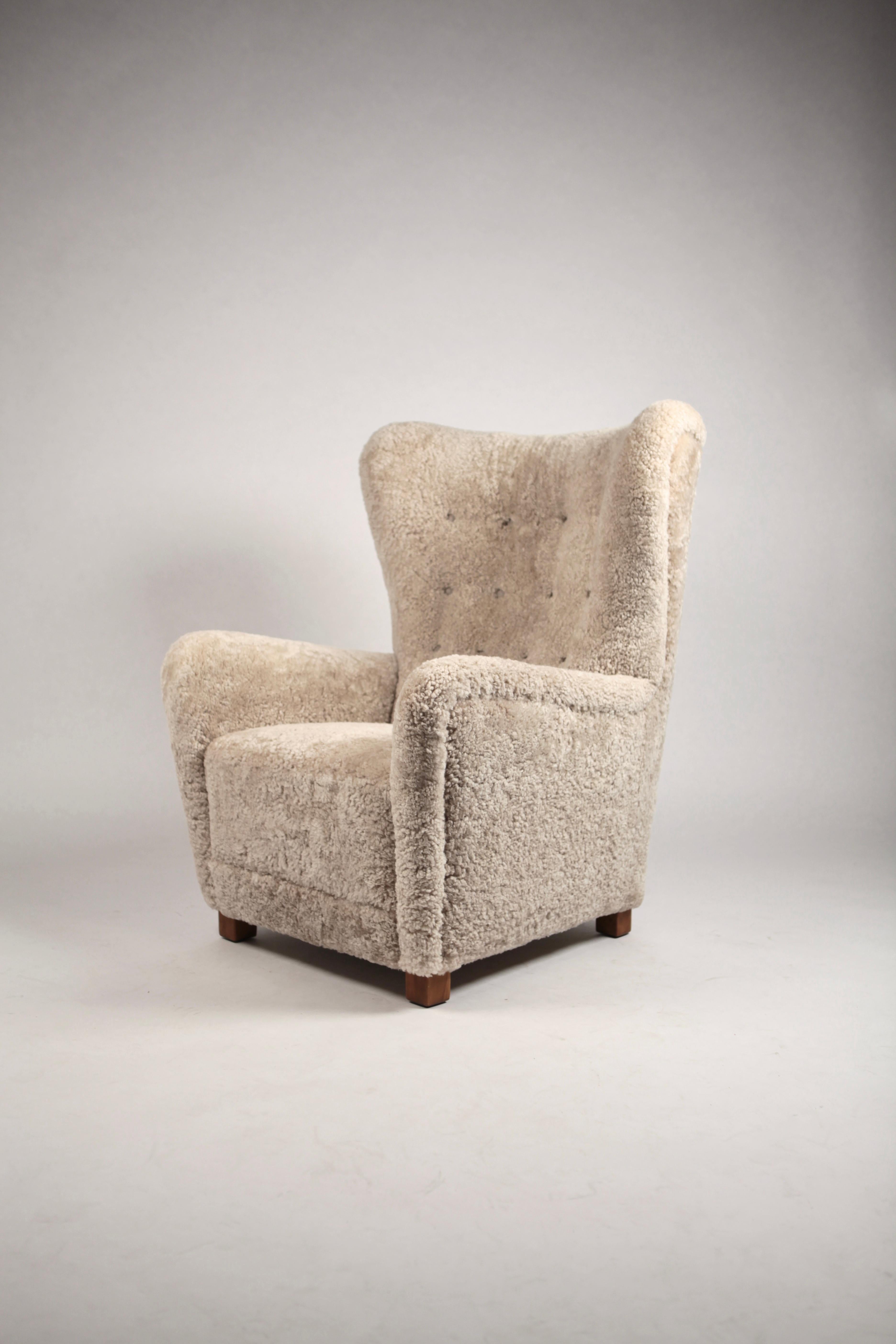Fritz Hansen, Large High Back Wing Chair in Shearling and Oak, Denmark, 1940s 6