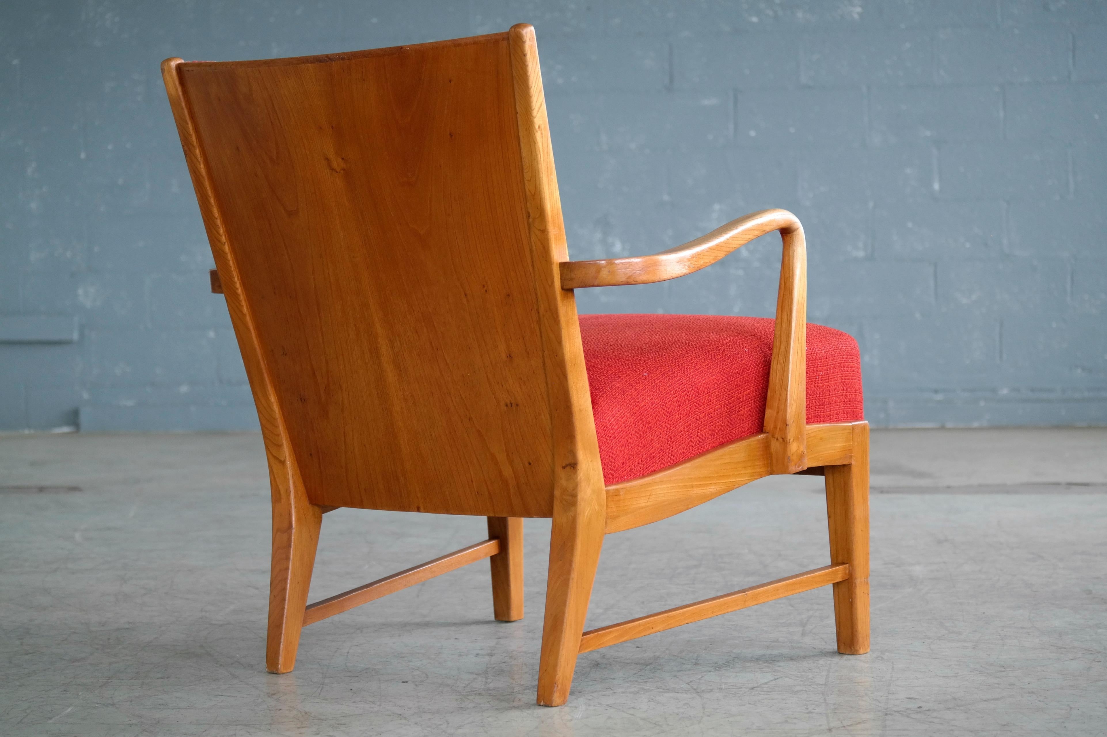 Fritz Hansen Lounge Chair in Oak and Wool with Solid Oak Back Danish Midcentury 2