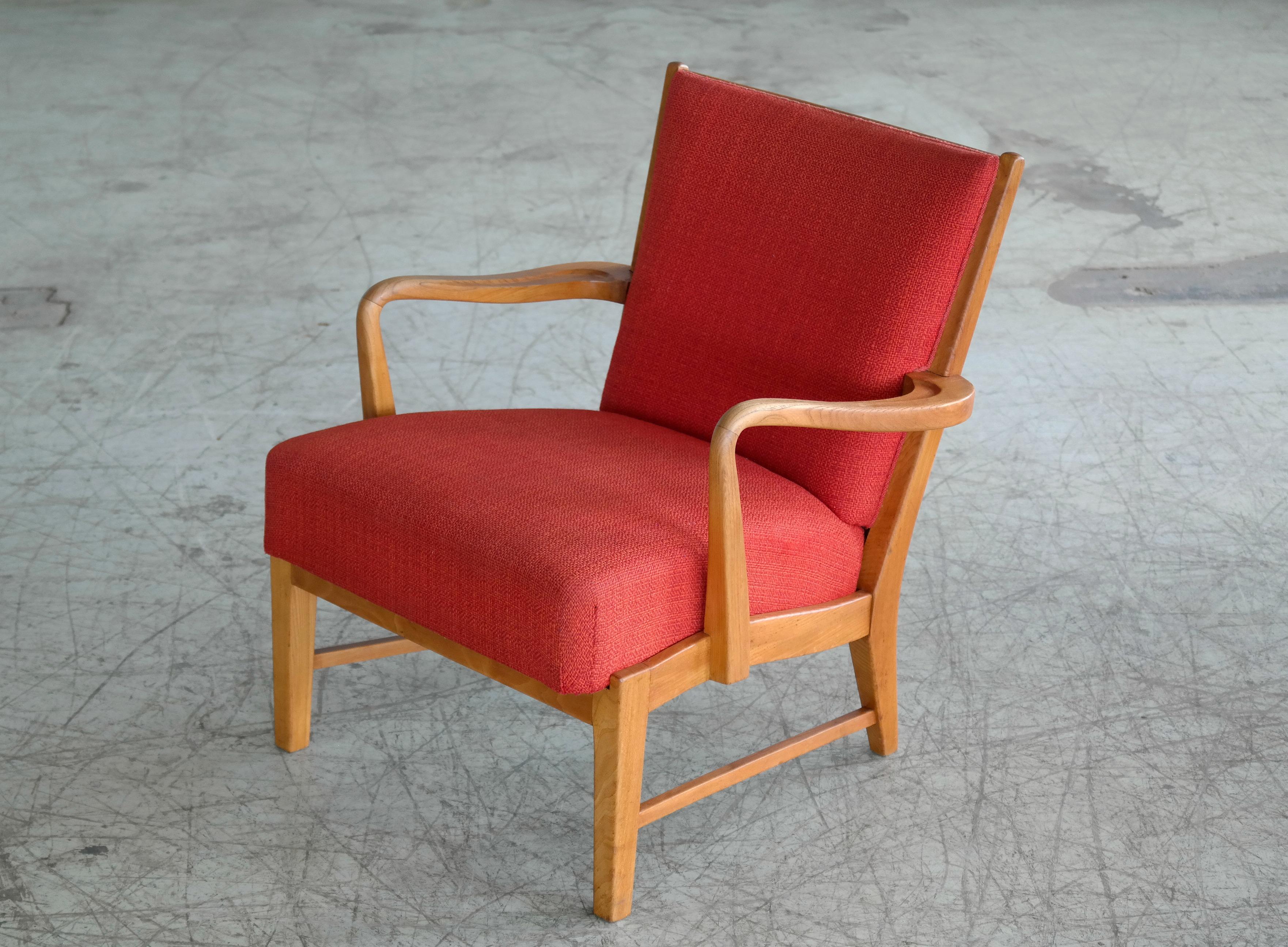 Fritz Hansen Lounge Chair in Oak and Wool with Solid Oak Back Danish Midcentury 3