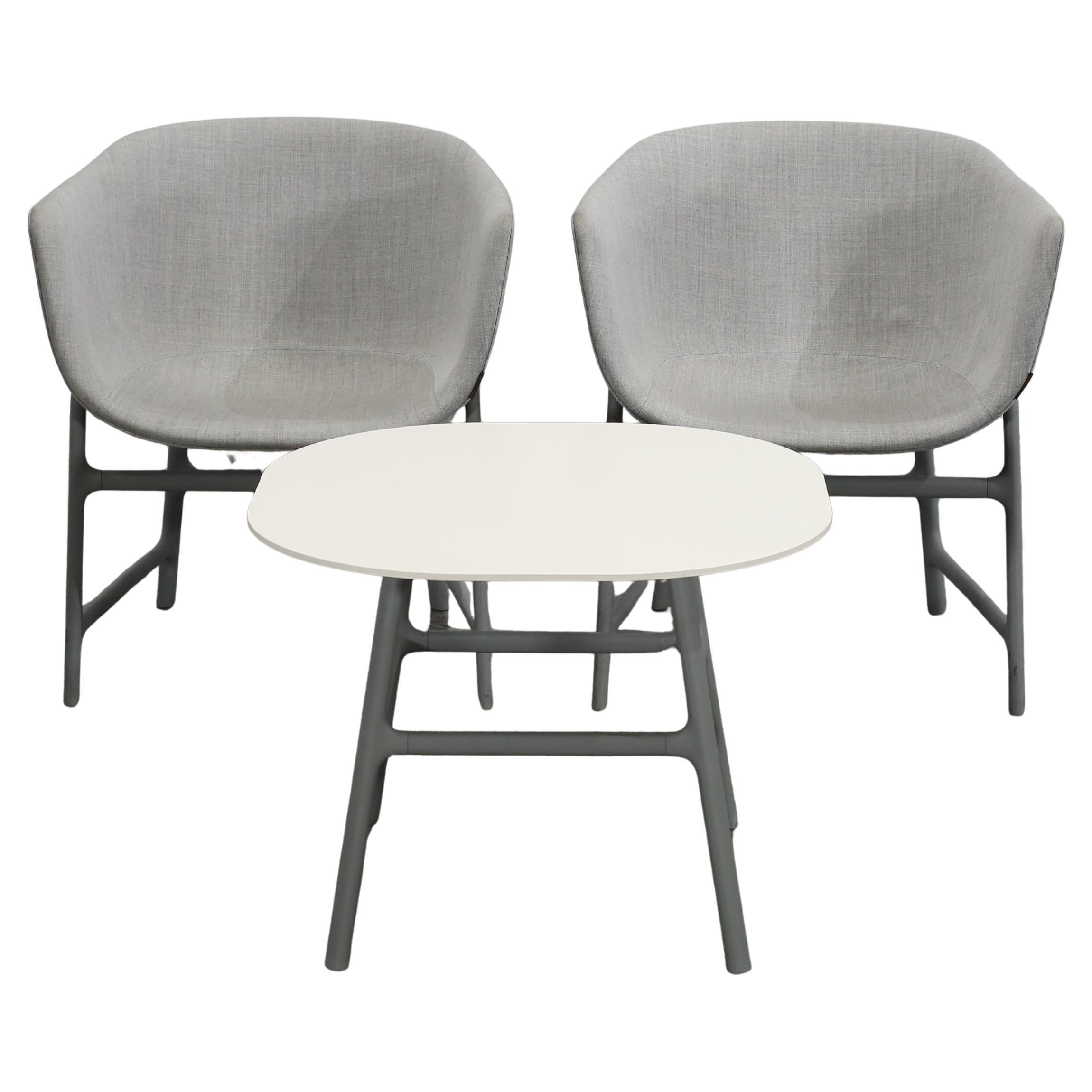 Fritz Hansen Minuscule Tisch & Stuhl Set im Angebot