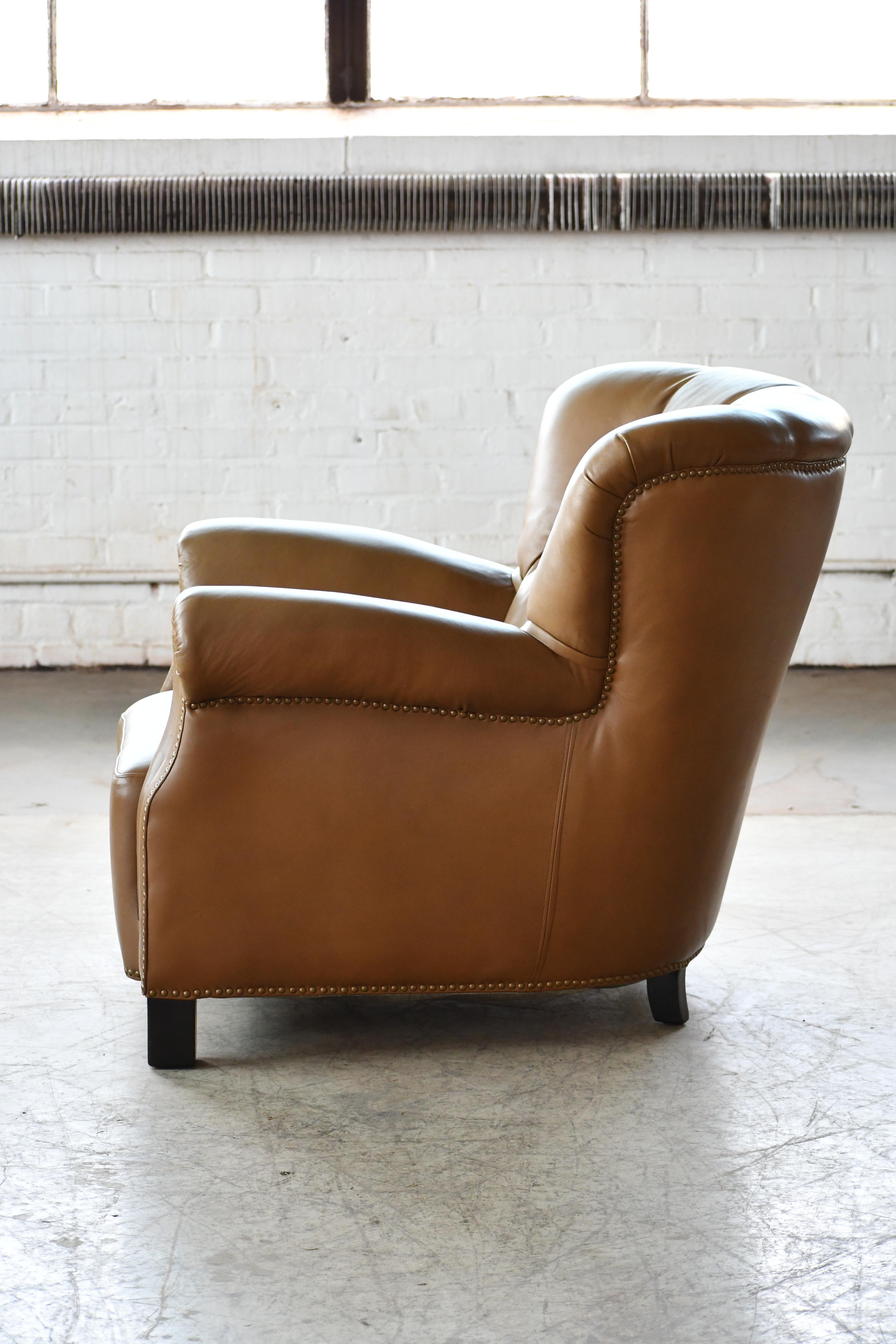 Fritz Hansen Model 1518 Large Club Chair in Olive Brown Leather, Denmark, 1940s In Good Condition In Bridgeport, CT