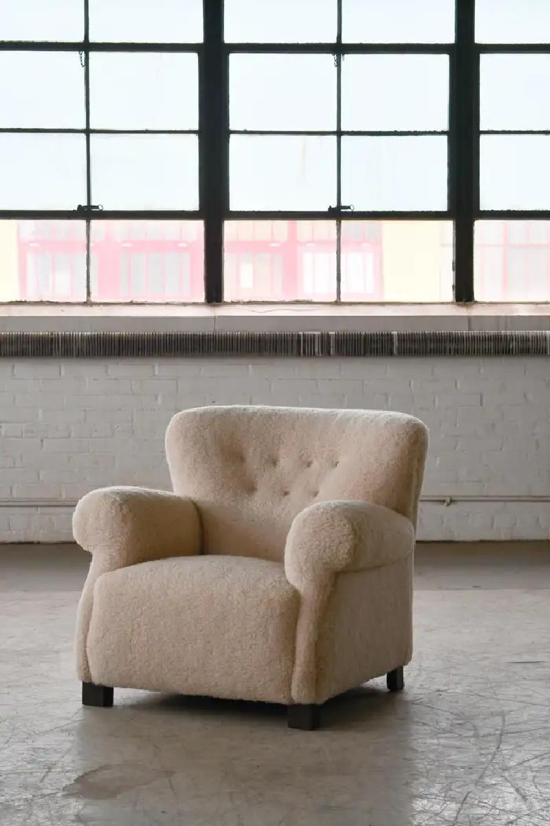 Mid-Century Modern Fritz Hansen Model 1518 Large Size Club Chair in Beige Lambswool, Denmark, 1940s