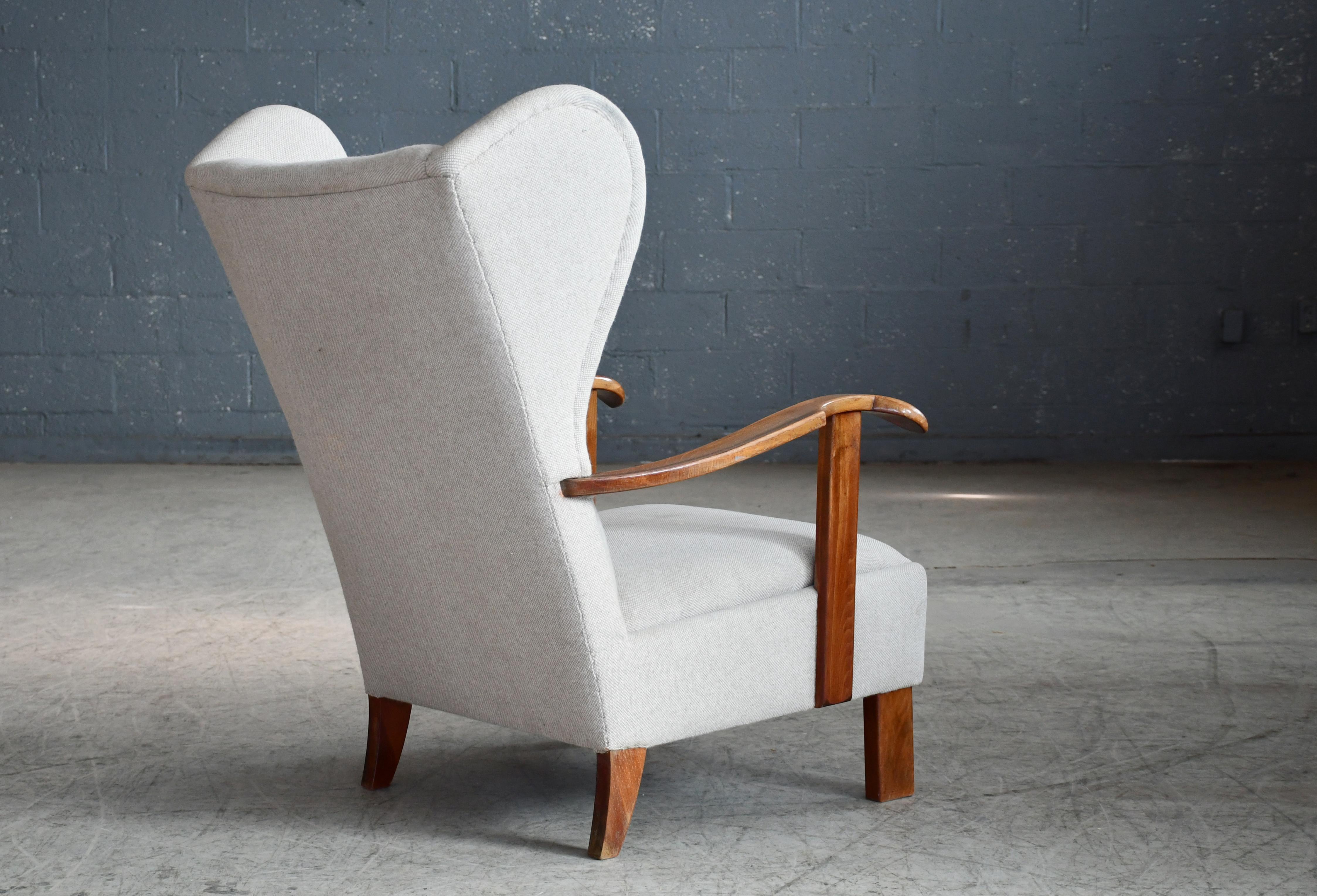 Fritz Hansen Model 1582 Wingback Lounge Chair Danish Mid-Century In Good Condition For Sale In Bridgeport, CT