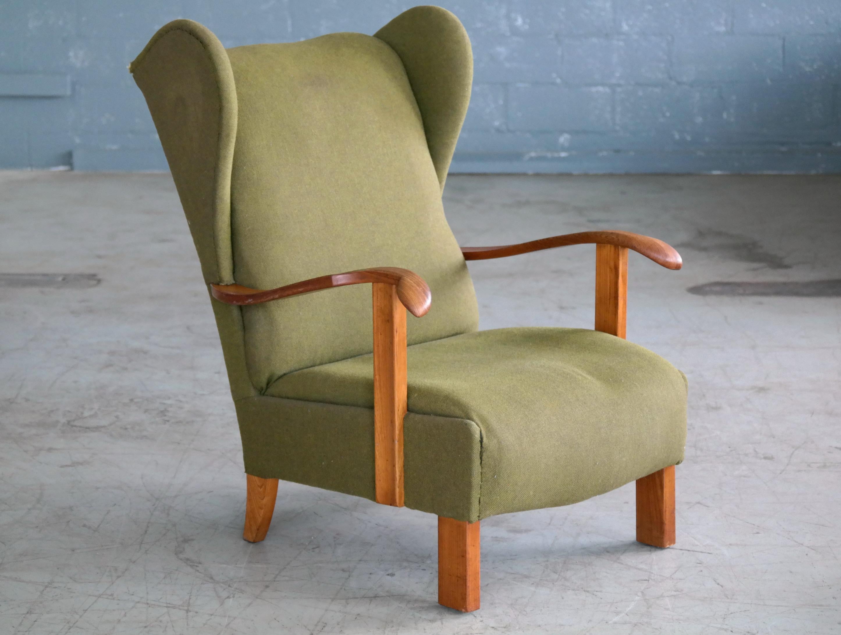 Scandinavian Modern Fritz Hansen Model 1582 Wingback Lounge Chair Danish Midcentury