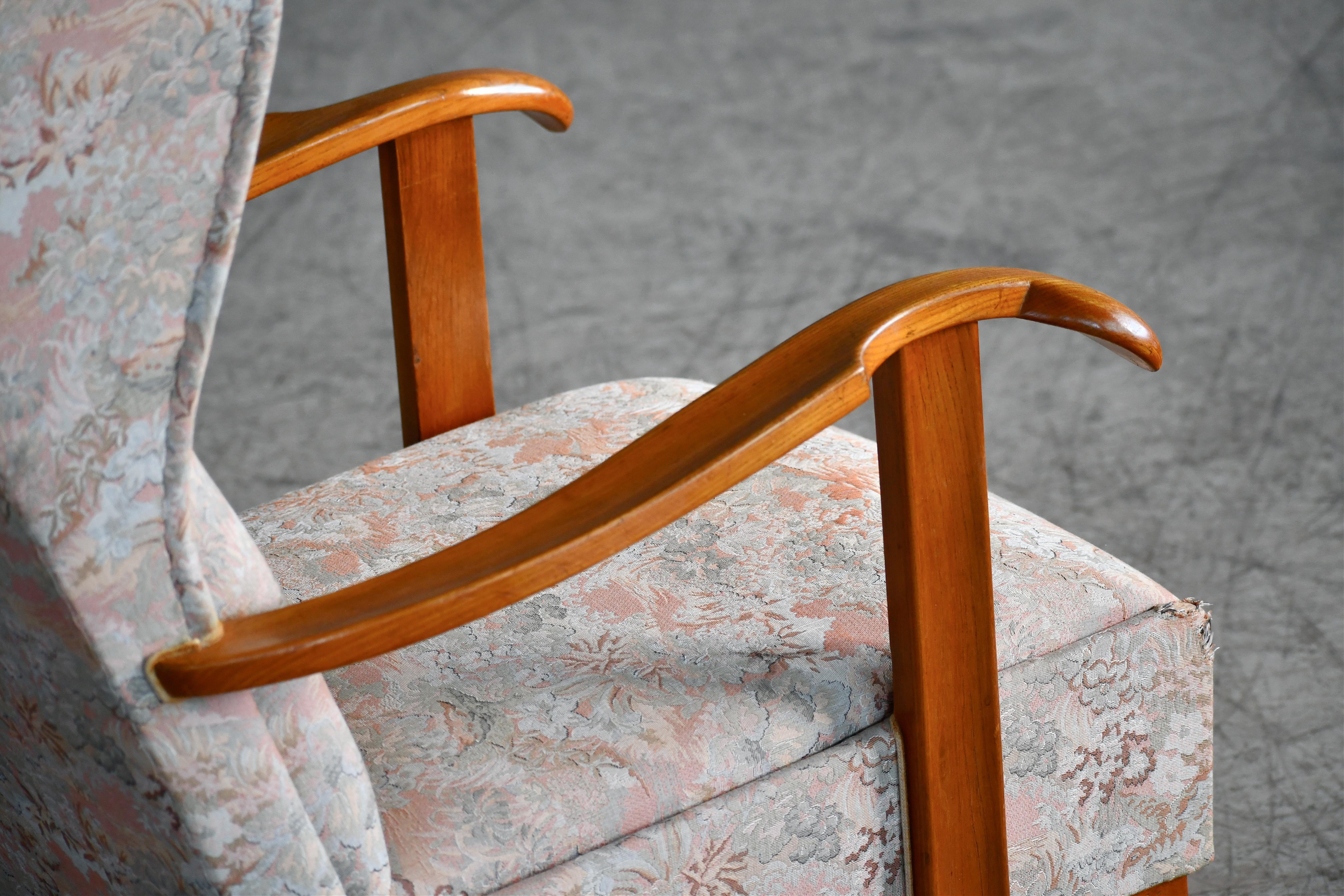 Mid-20th Century Fritz Hansen Model 1582 Wingback Lounge Chair Danish Mid-Century  For Sale
