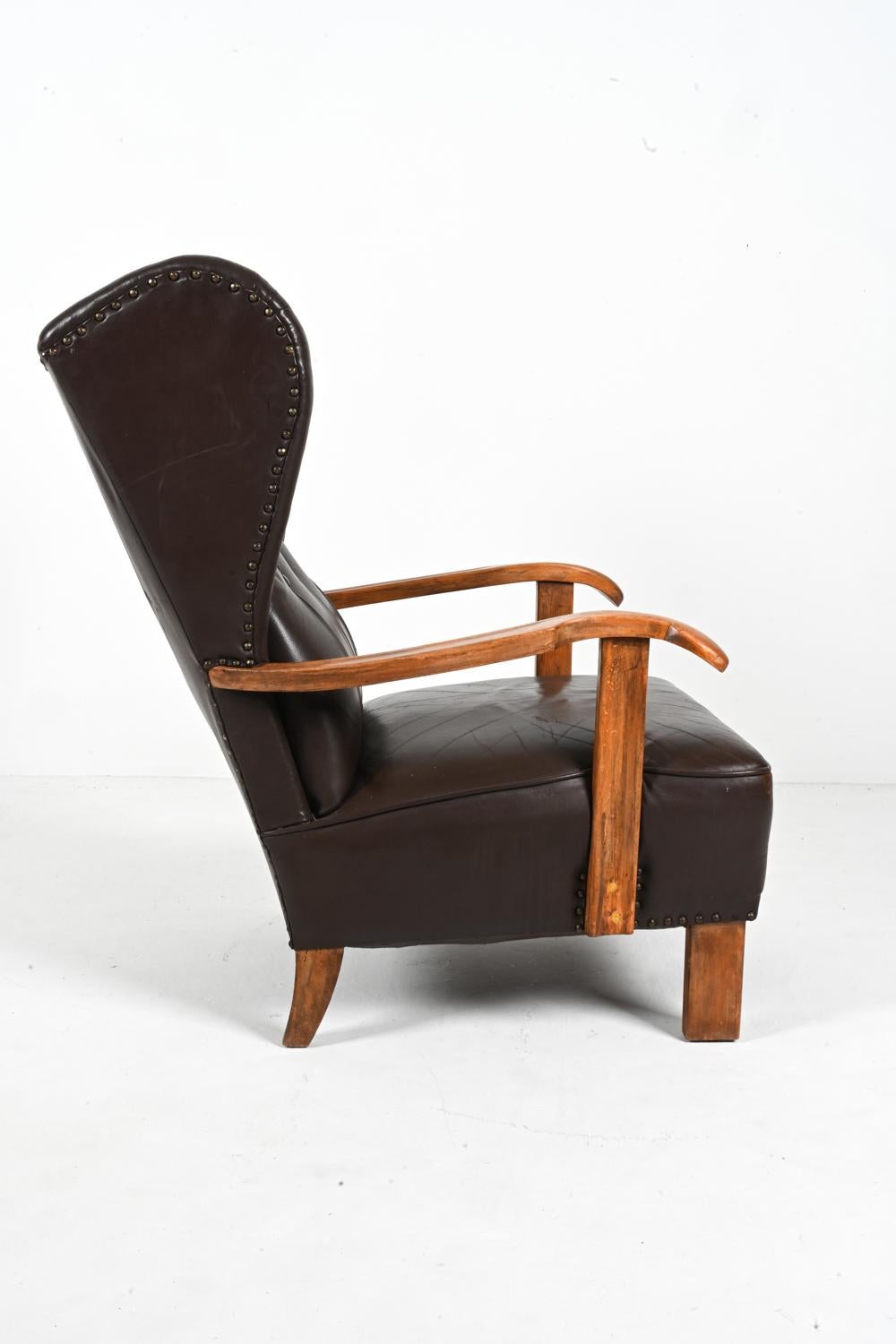 Fritz Hansen Model 1582 Wingback Lounge Chair in Beech & Leather, c. 1940's For Sale 8