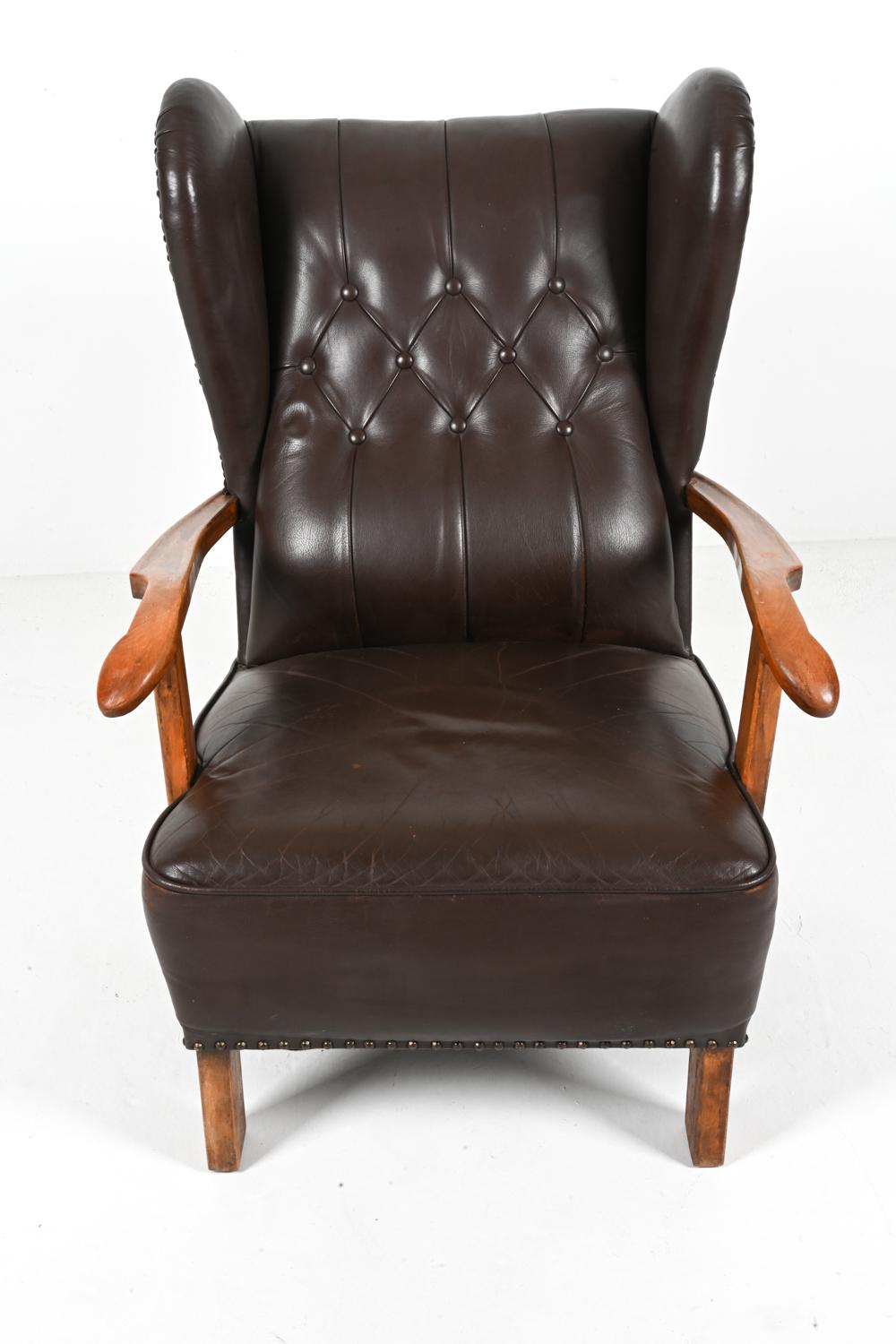 20th Century Fritz Hansen Model 1582 Wingback Lounge Chair in Beech & Leather, c. 1940's For Sale