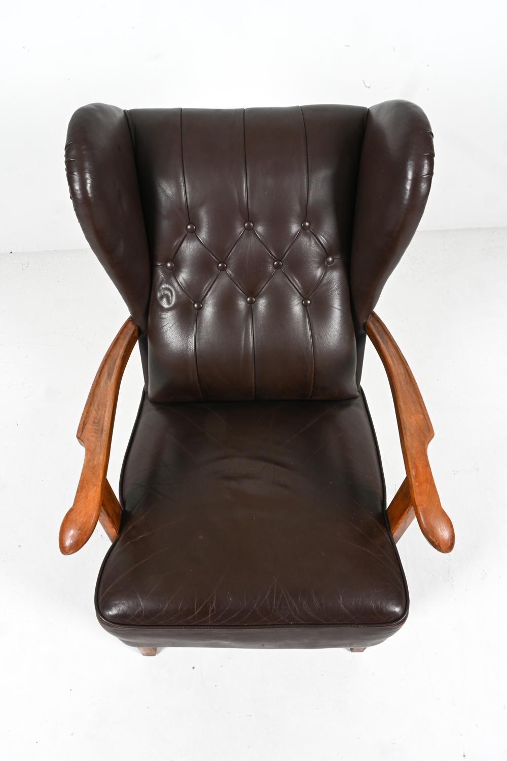 Fritz Hansen Model 1582 Wingback Lounge Chair in Beech & Leather, c. 1940's For Sale 2