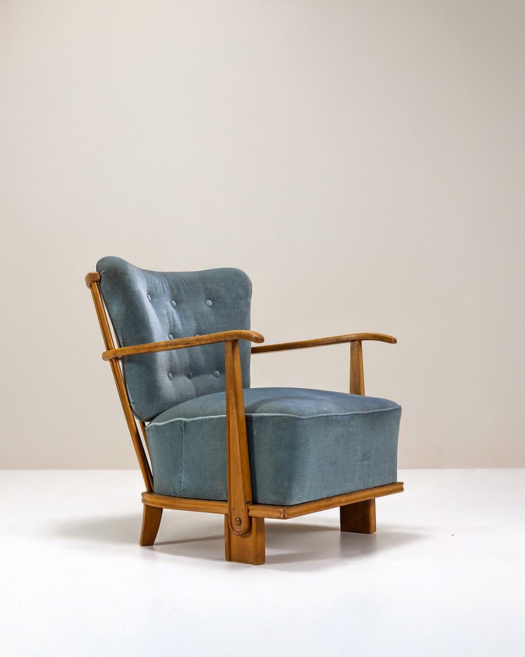 Mid-20th Century Fritz Hansen Model 1590 Lounge Chair, Denmark 1940s