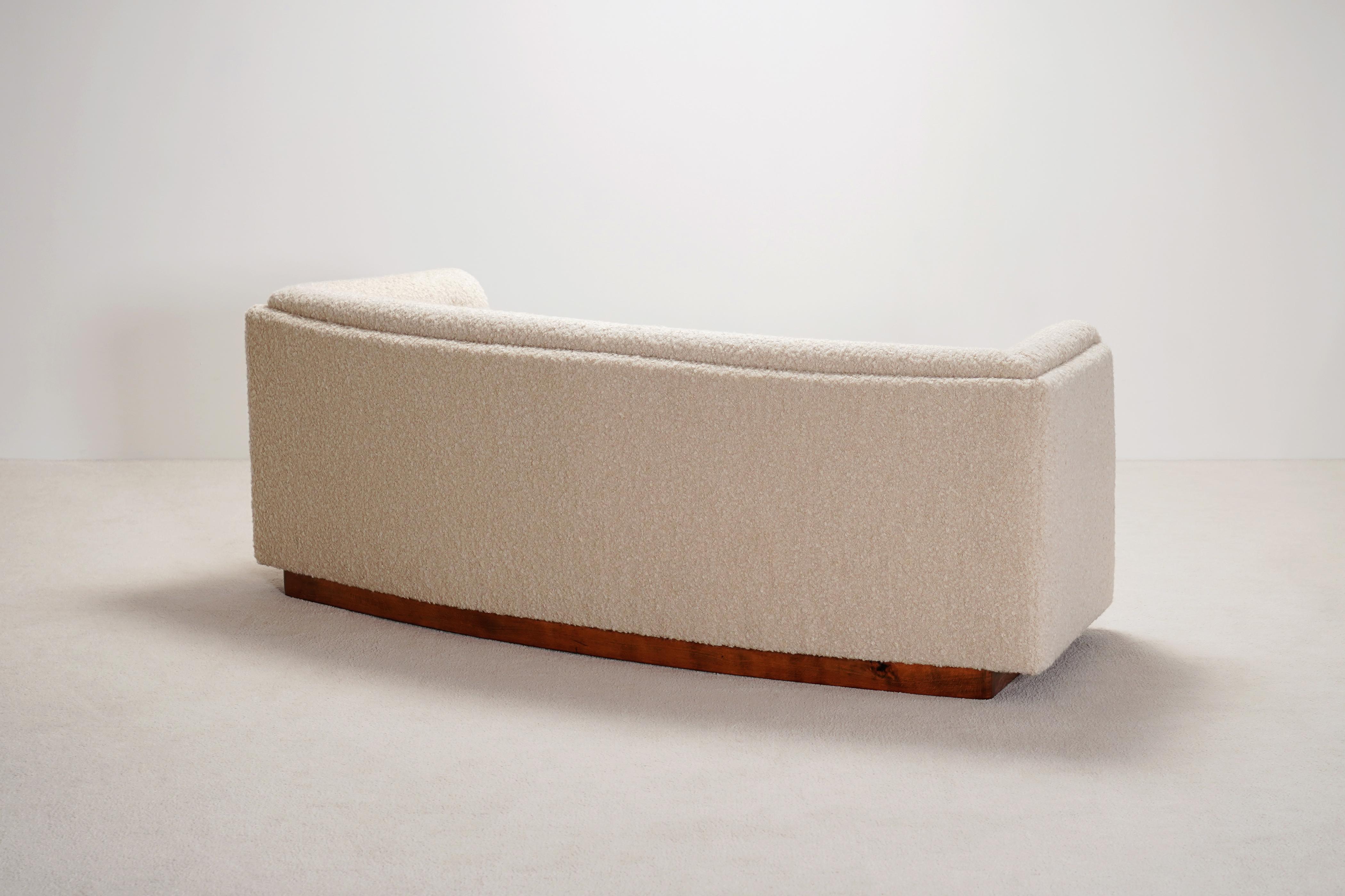 Fritz Hansen Model 1668 Three-Seat Sofa. Wool Bouclé Fabric. Circa 1940. For Sale 2