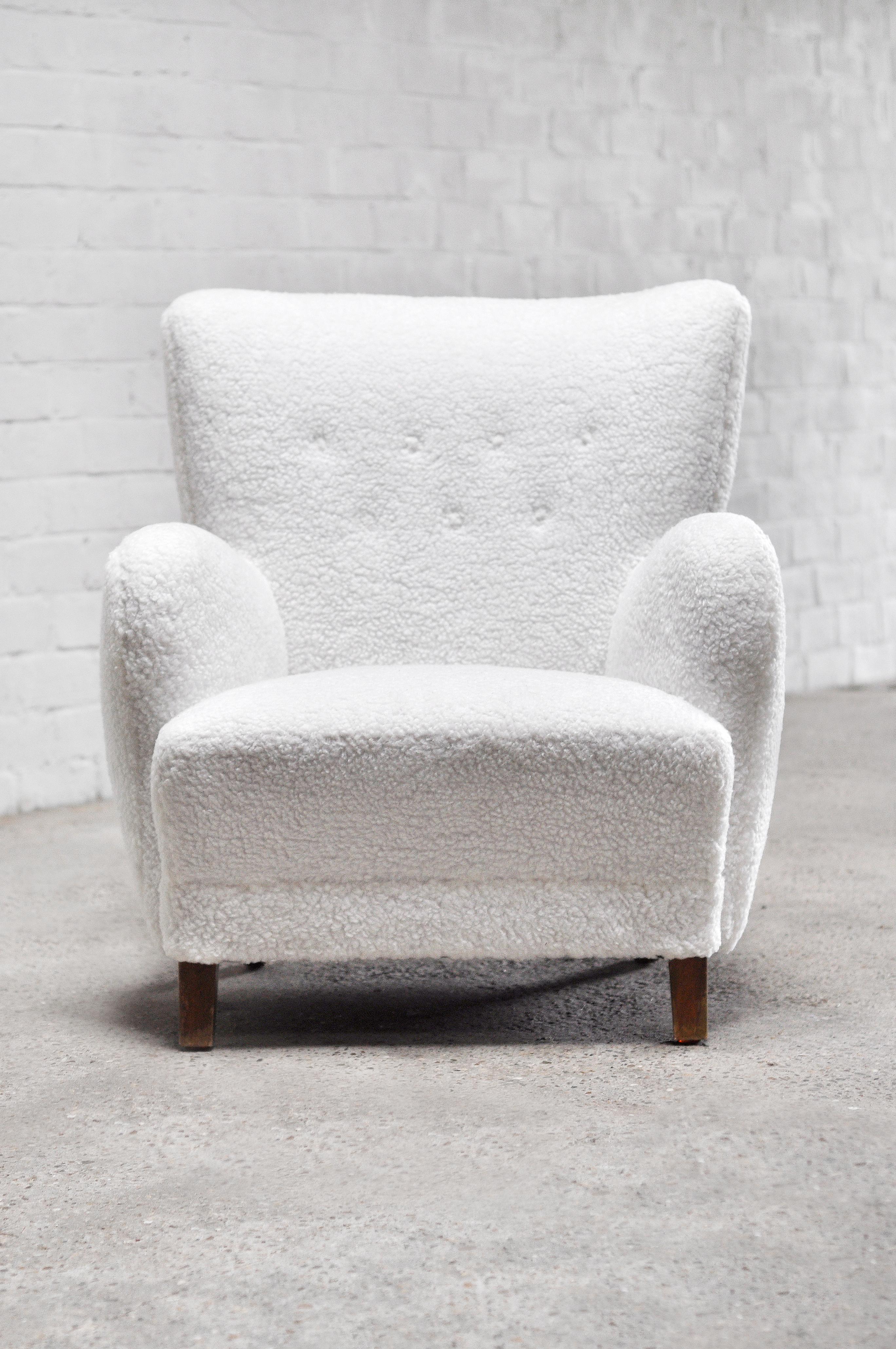 Fritz Hansen Model 1669 Lounge Chair In White Wool, Denmark 1940's For Sale 2