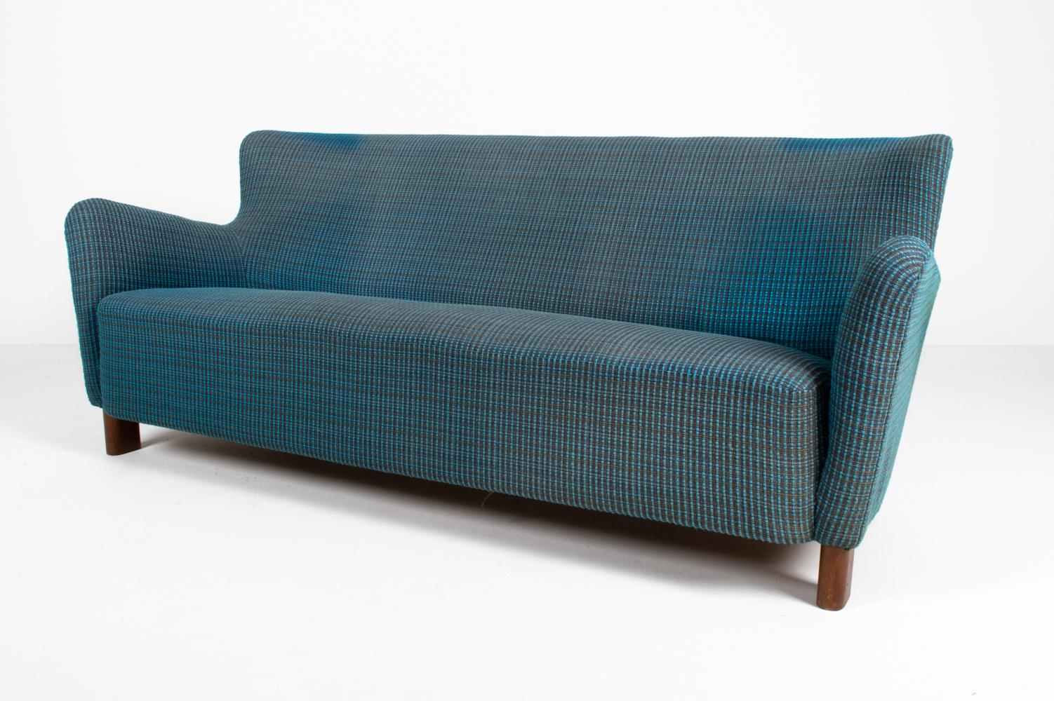 Mid-Century Modern Fritz Hansen Model 1669 Sofa, C. 1950s For Sale