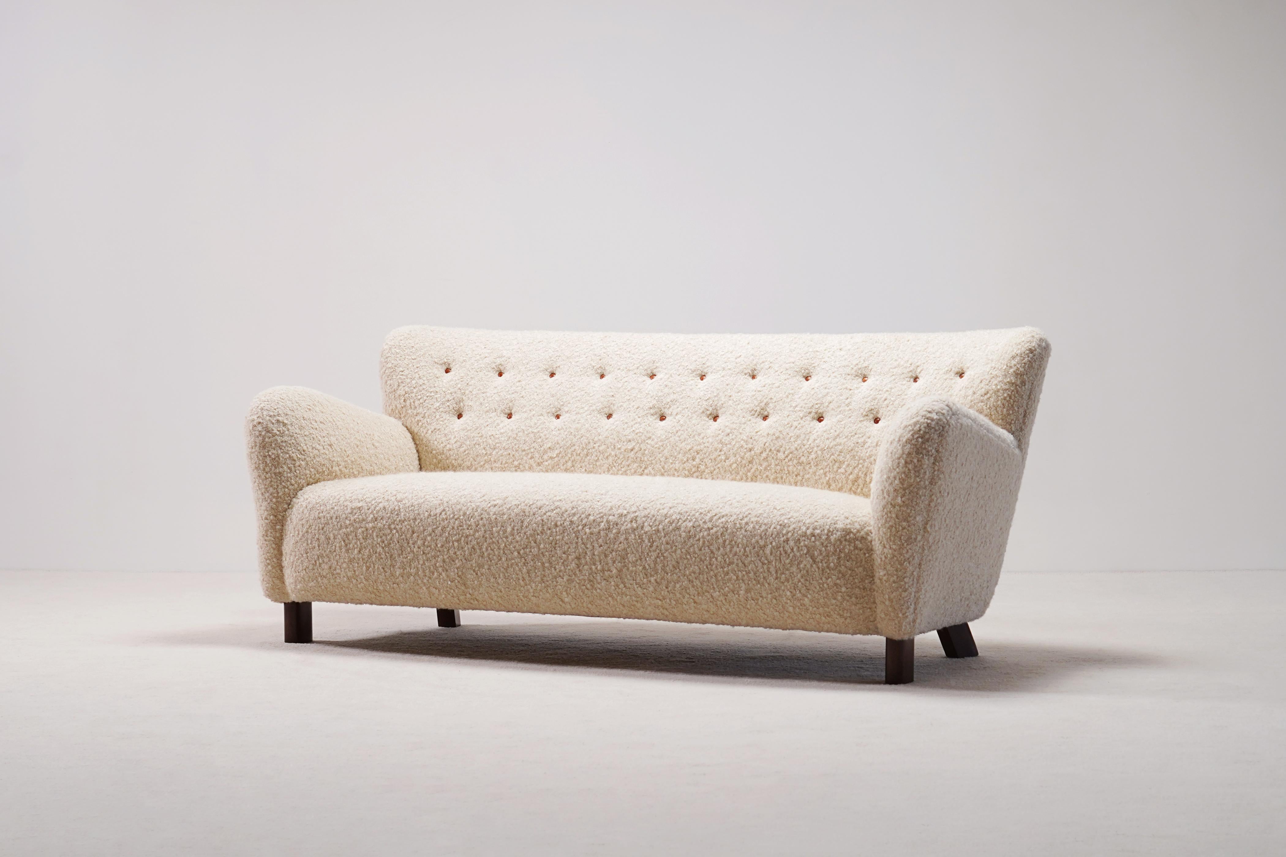 Fritz Hansen Model 1669 Three-Seat Sofa. Wool Bouclé Fabric. Circa 1940. For Sale 1