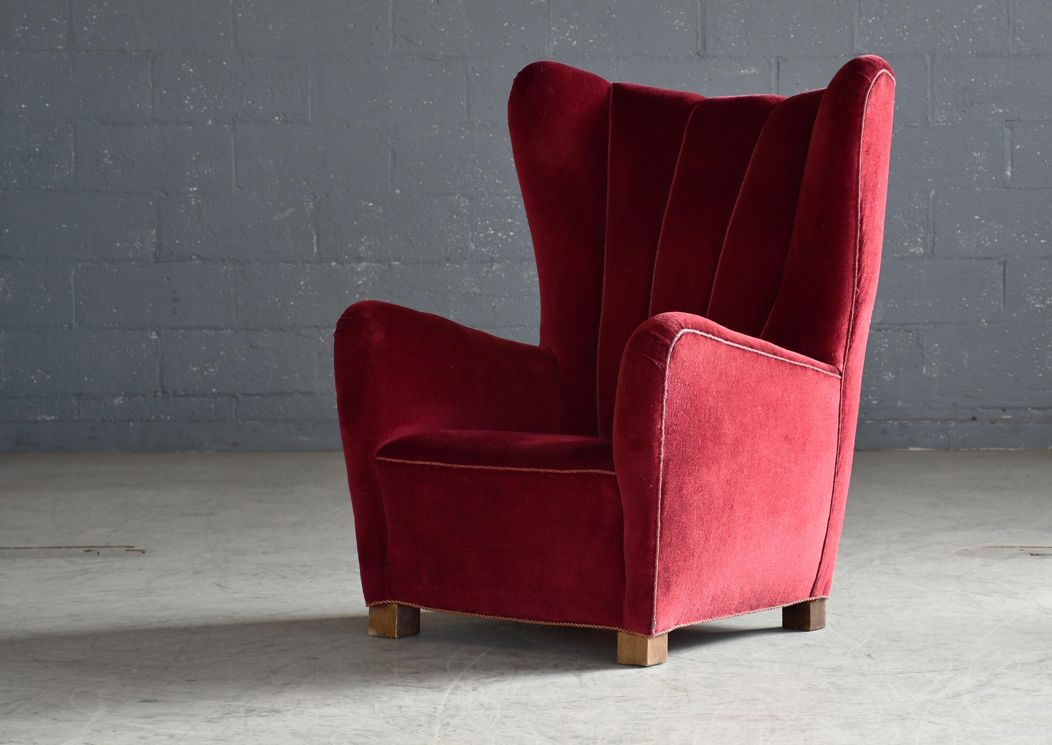 Fauteuil de salon Fritz Hansen modèle 1672 à haut dossier en mohair avec cannelures, années 1940 Bon état - En vente à Bridgeport, CT