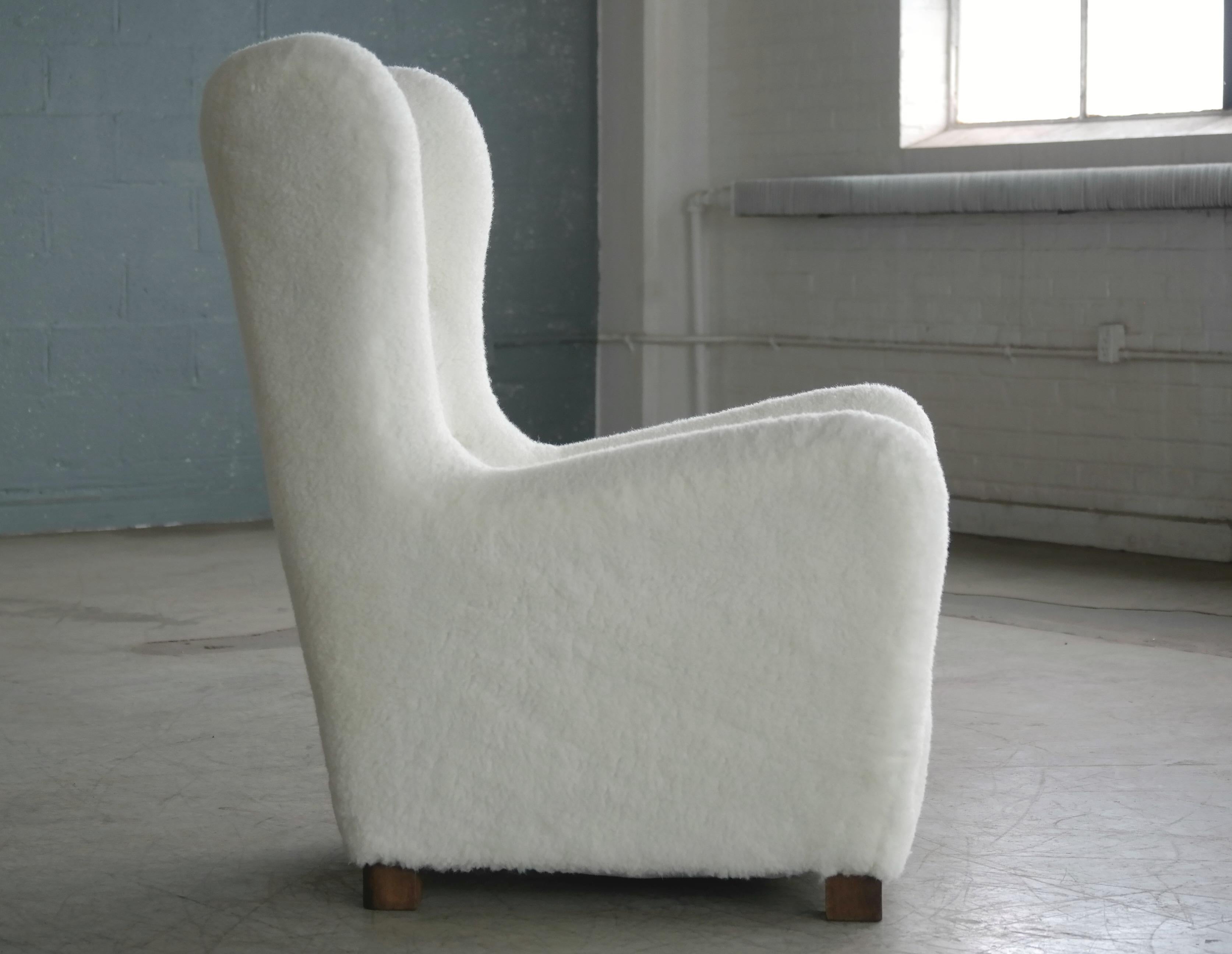 Fritz Hansen Model 1672 Lambswool Covered High Back Lounge Chair Danish, 1940s 4