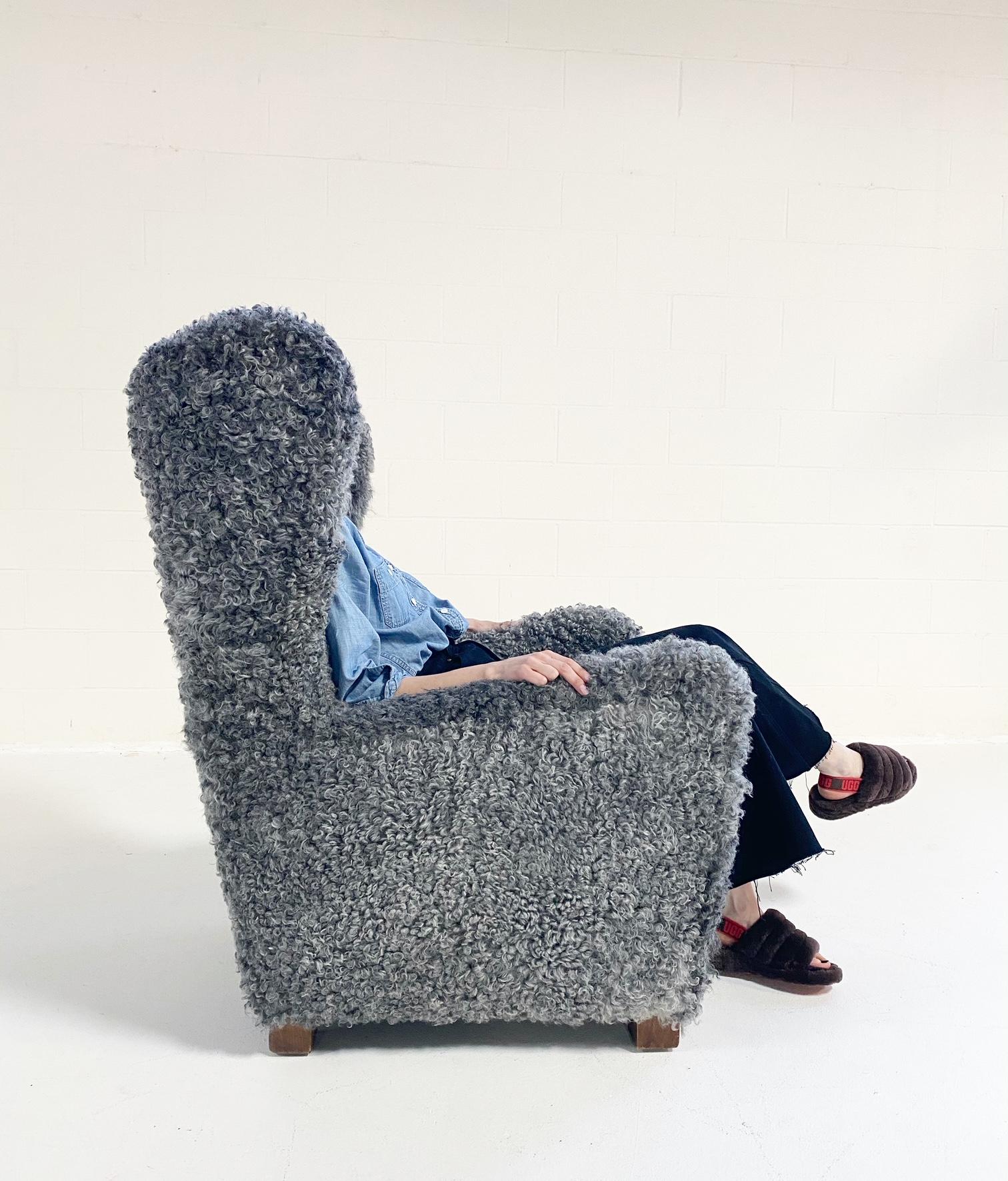 Fritz Hansen Model 1672 Lounge Chair, Restored in Gotland Sheepskin 1
