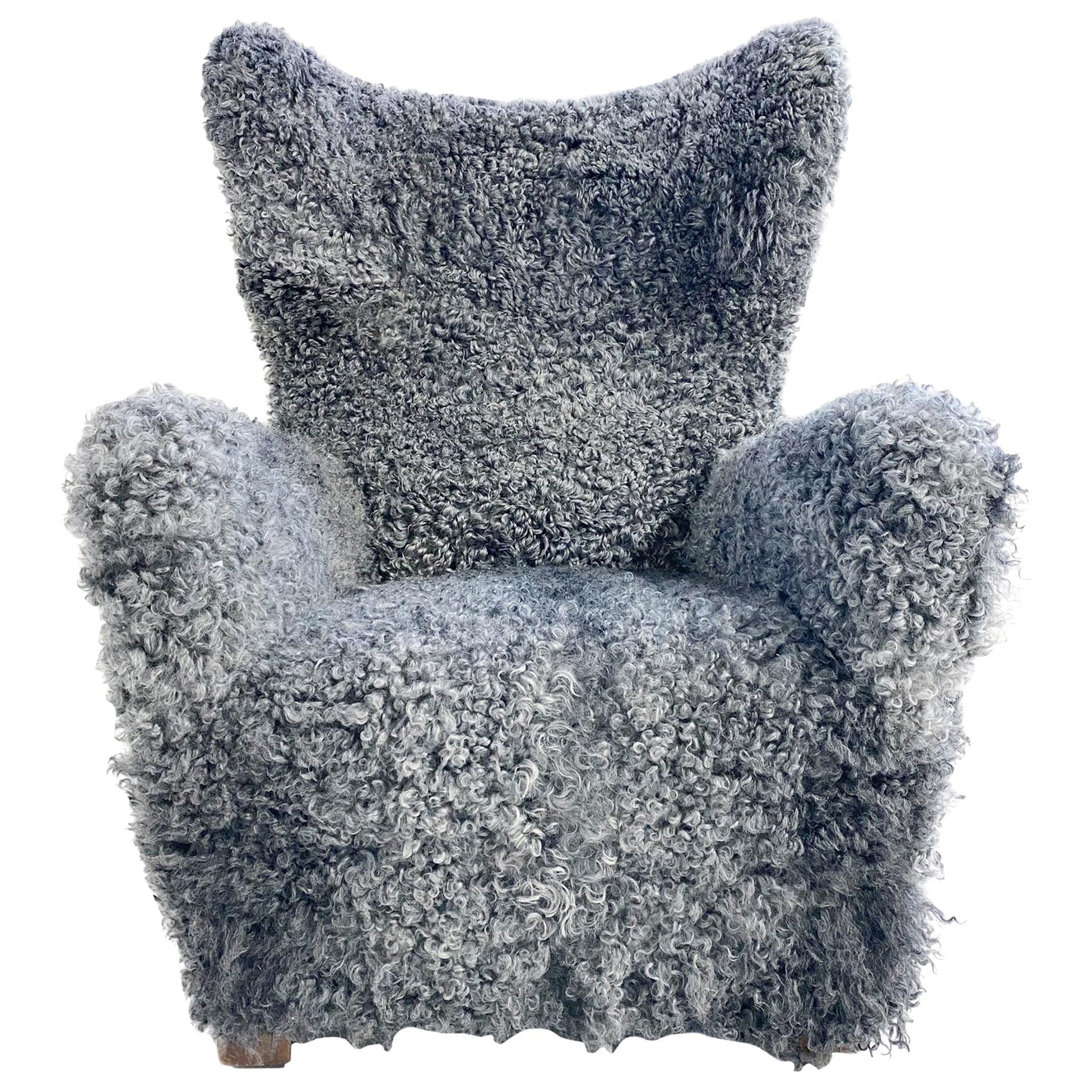 Fritz Hansen Model 1672 Lounge Chair, Restored in Gotland Sheepskin