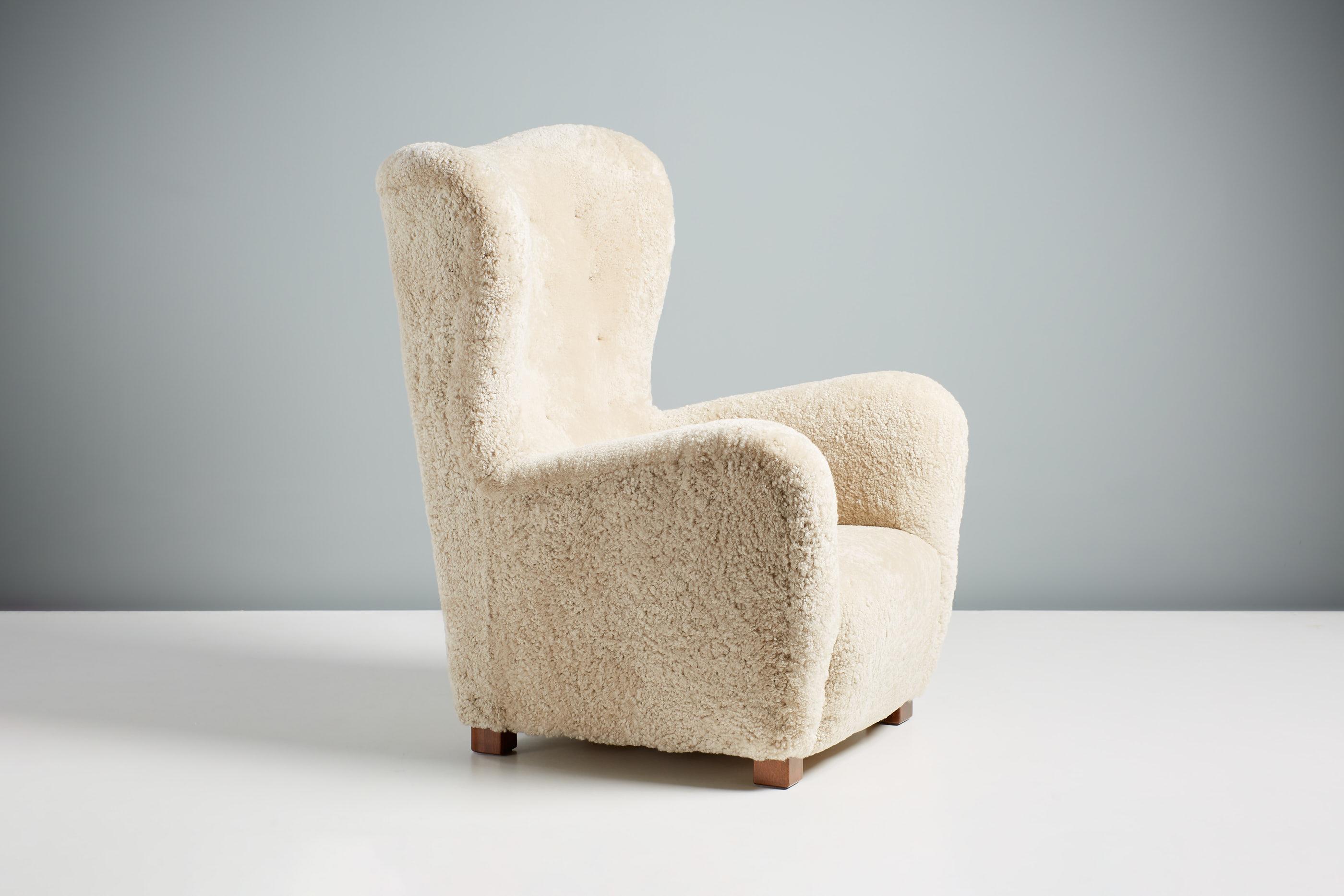 Scandinavian Modern Fritz Hansen Model 1672 Sheepskin Wing Chair, 1940s