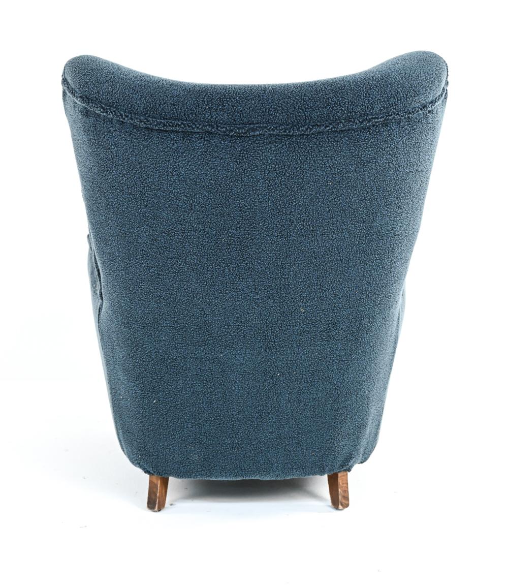 Wool Fritz Hansen Model 1672 Wingback Lounge Chair