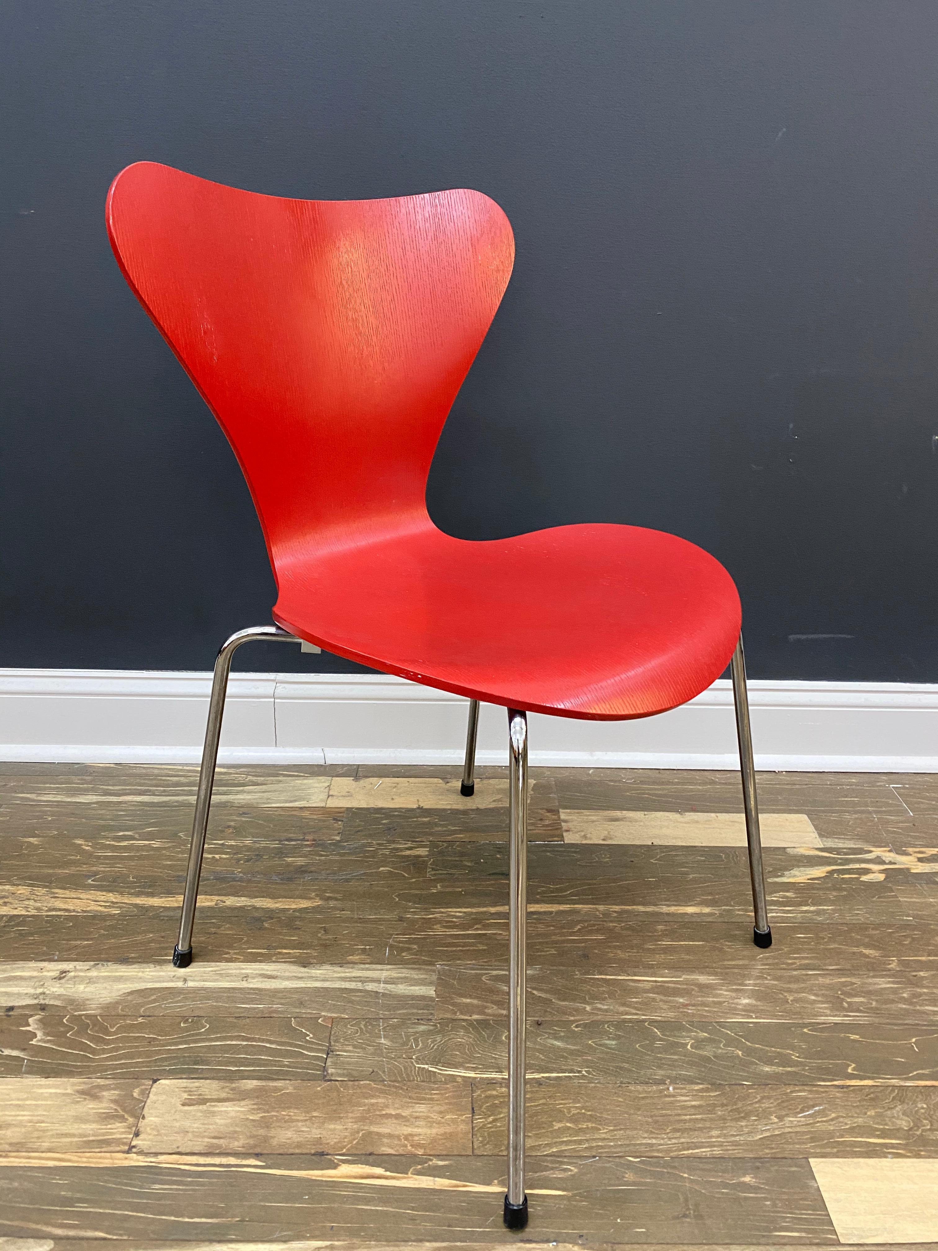 Fritz Hansen Modern Series 7, Model 3017, Red Chair In Good Condition In Haddonfield, NJ