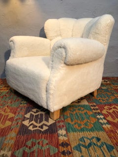 Fritz Hansen of Denmark Lounge Chair Model 1518b from the 1940s in Lambs Wool