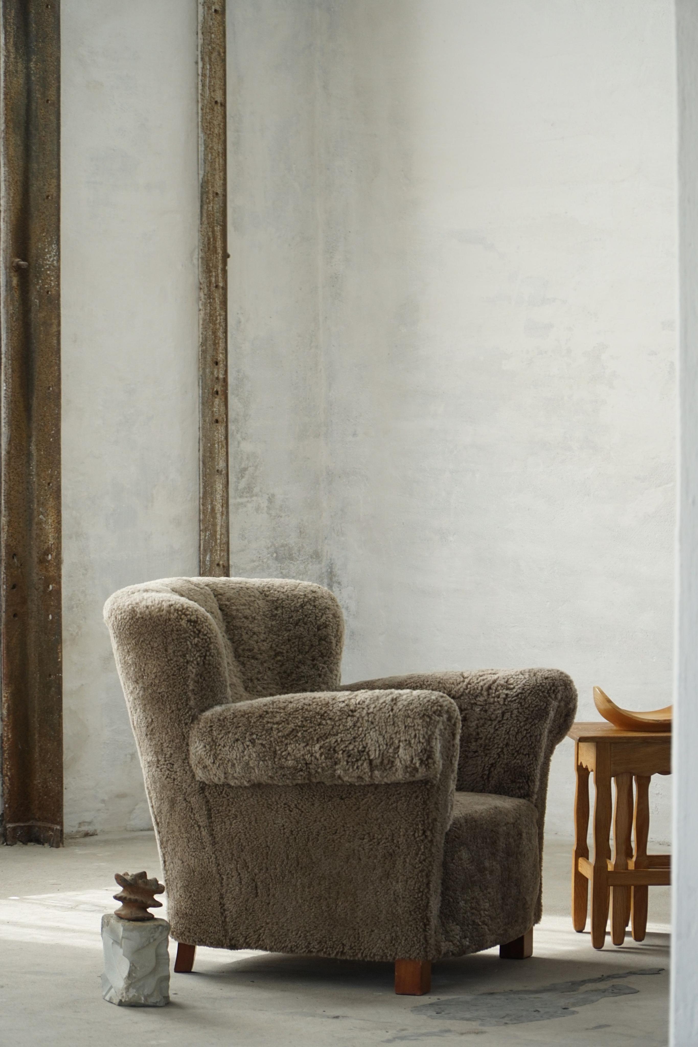 XX secolo Fritz Hansen, Coppia di sedie da salotto danesi Art Deco, rivestite, anni '40 in vendita