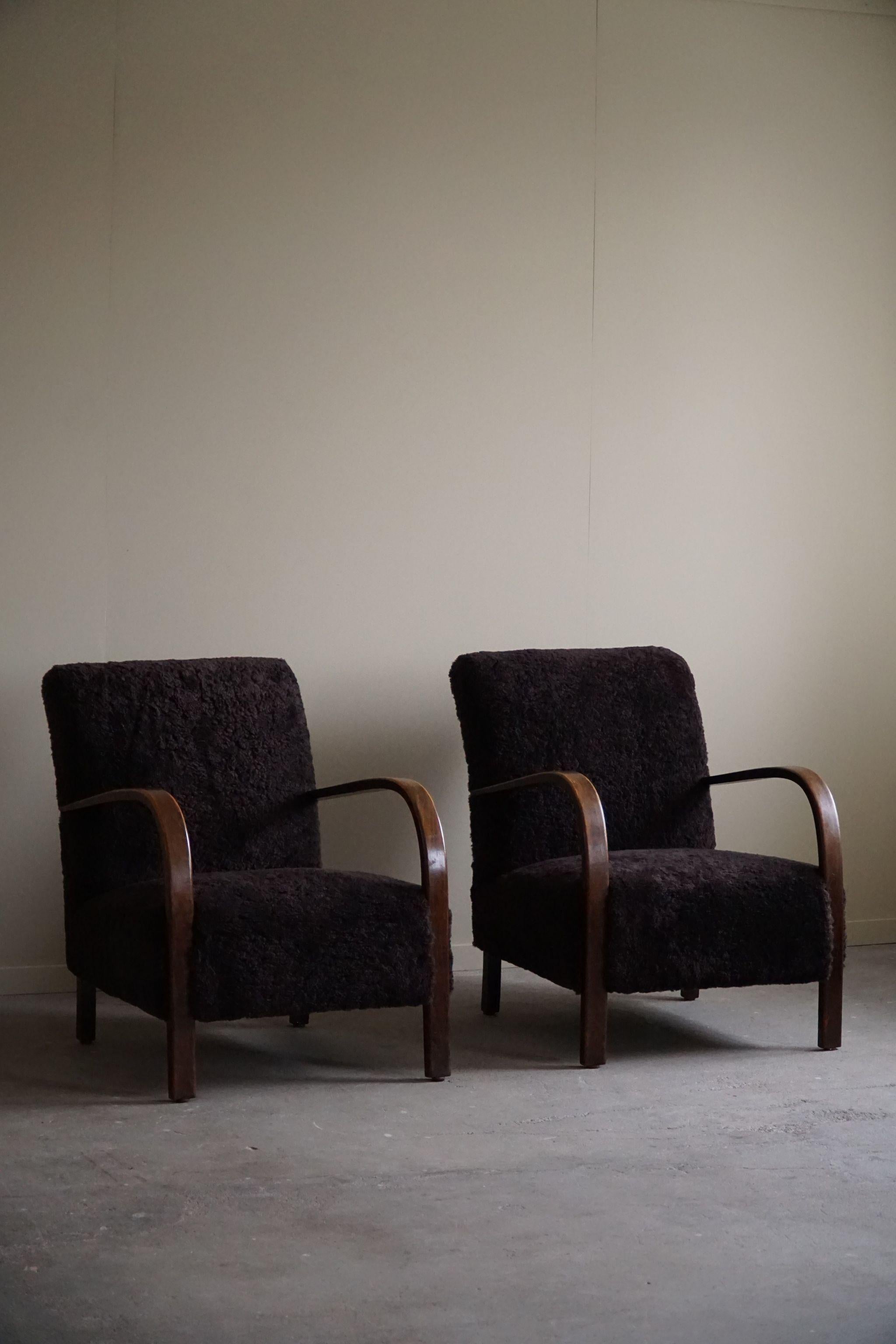 Lambskin Fritz Hansen, Pair of Danish Curved Art Deco Lounge Chairs, Reupholstered, 1940s