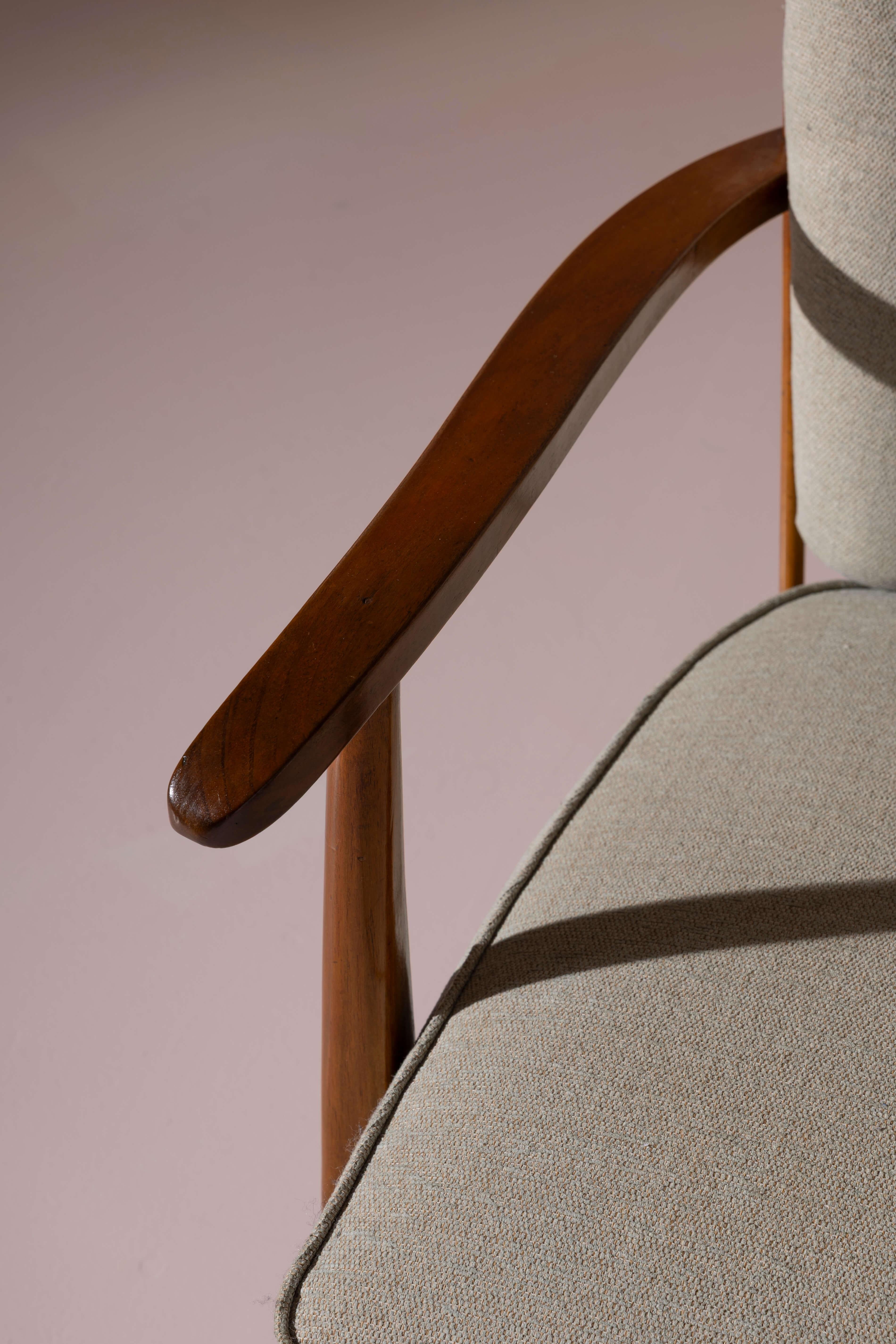 Fritz Hansen pair of easy chair made of oak and fabric Model 1590, Denmark, 1942 For Sale 5