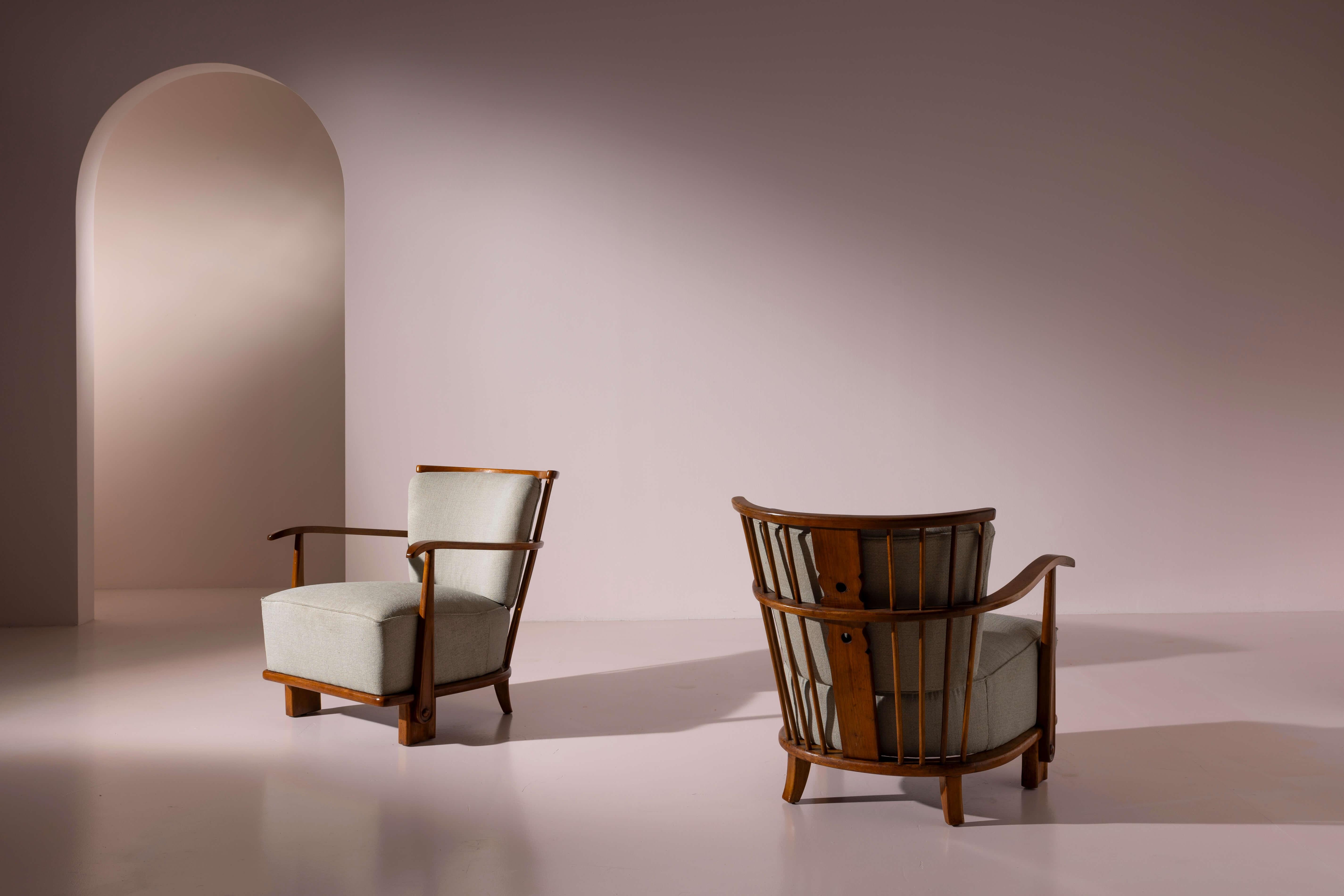 Mid-20th Century Fritz Hansen pair of easy chair made of oak and fabric Model 1590, Denmark, 1942 For Sale