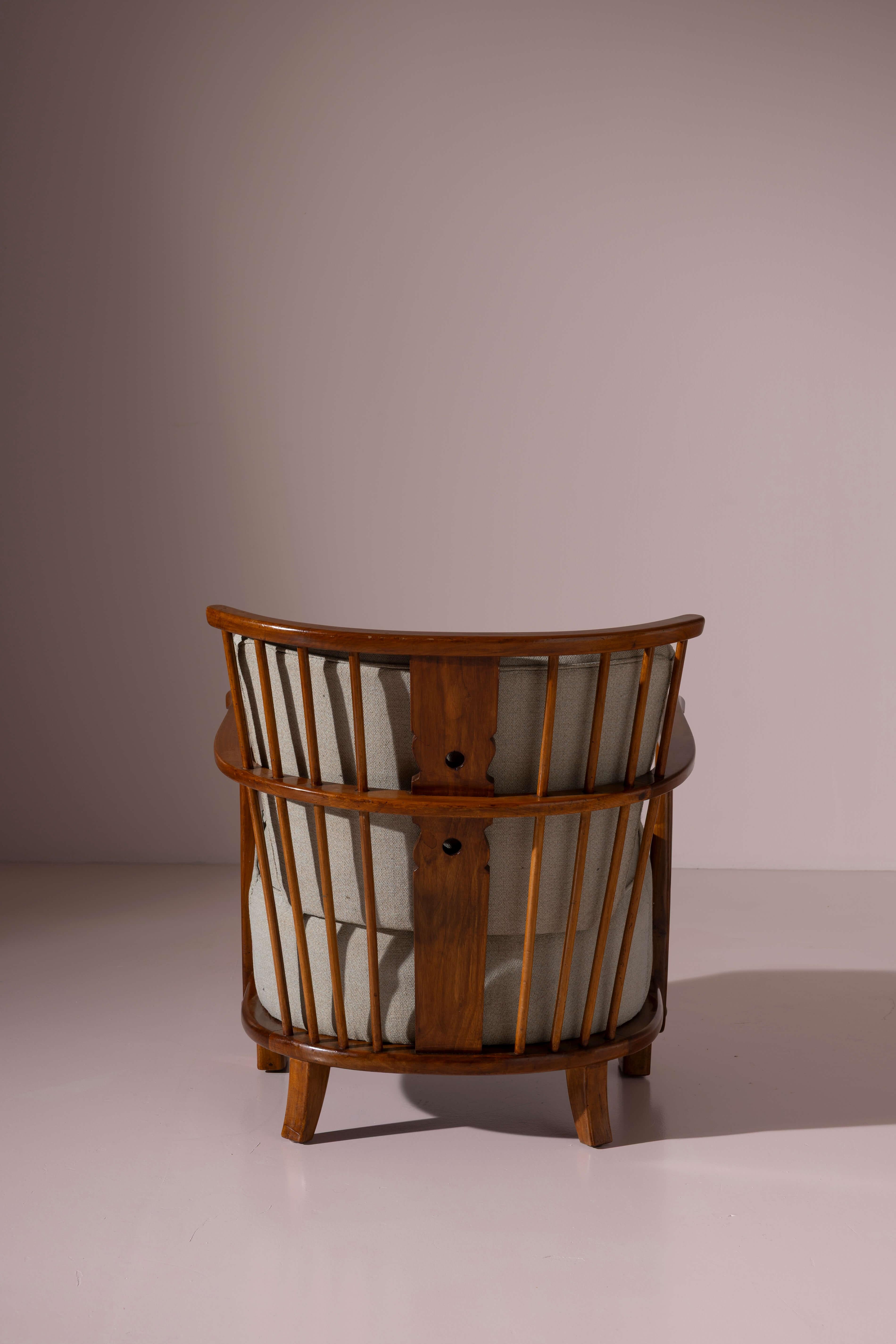 Fritz Hansen pair of easy chair made of oak and fabric Model 1590, Denmark, 1942 For Sale 2