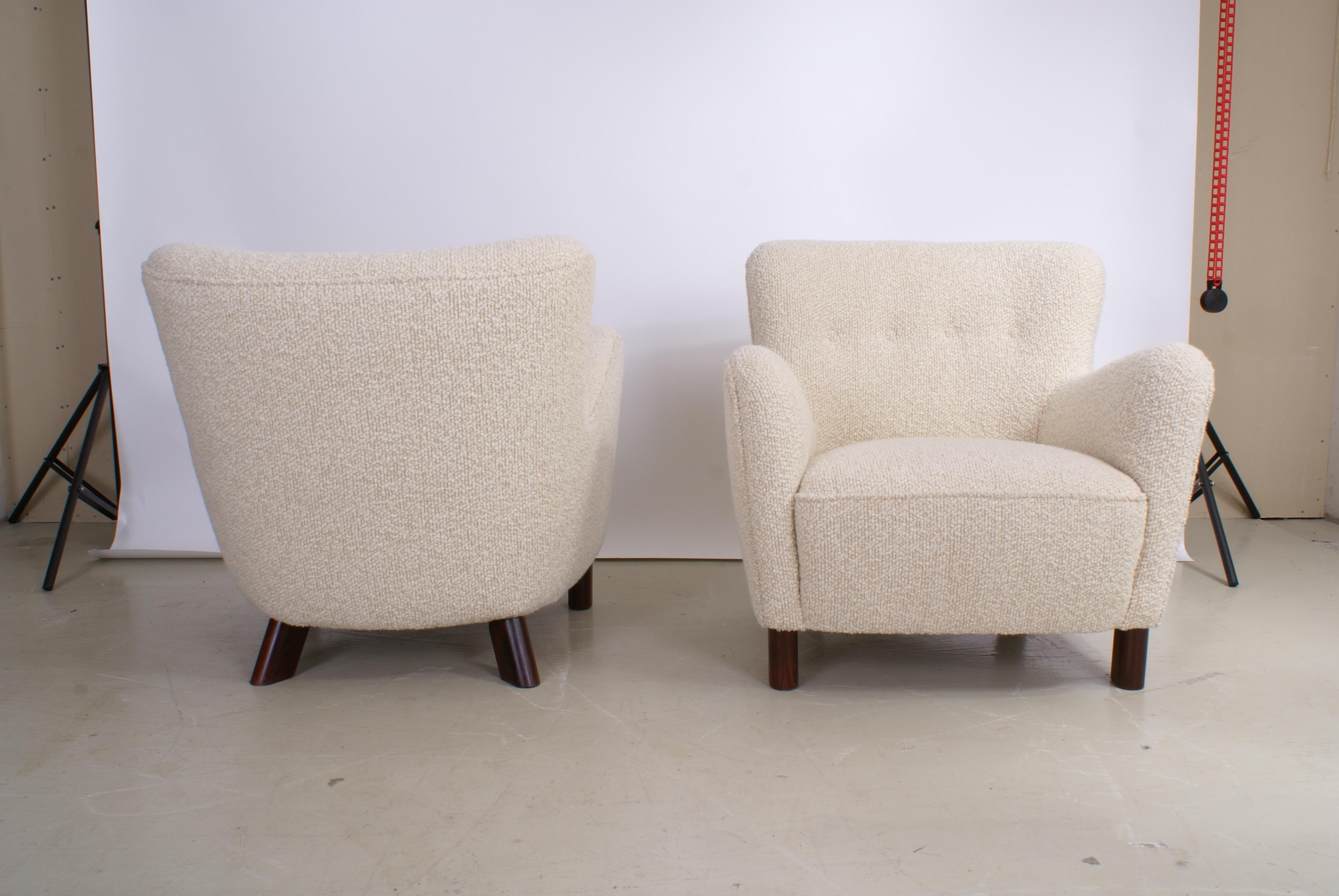 Fritz Hansen Pair of Easy Chairs, Model 1669 In Excellent Condition For Sale In Copenhagen, DK