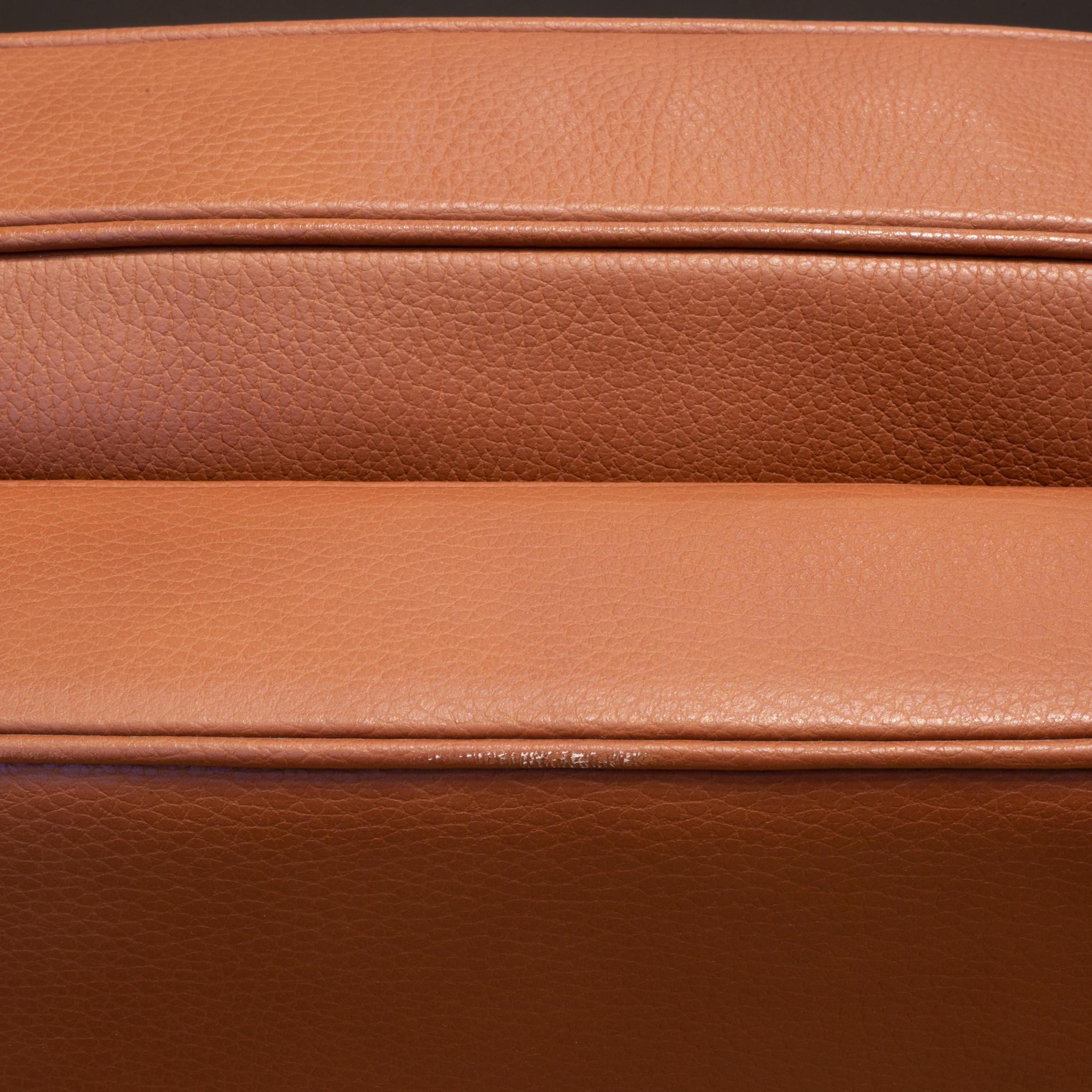Fritz Hansen PK31/3 Leather Sofa 2