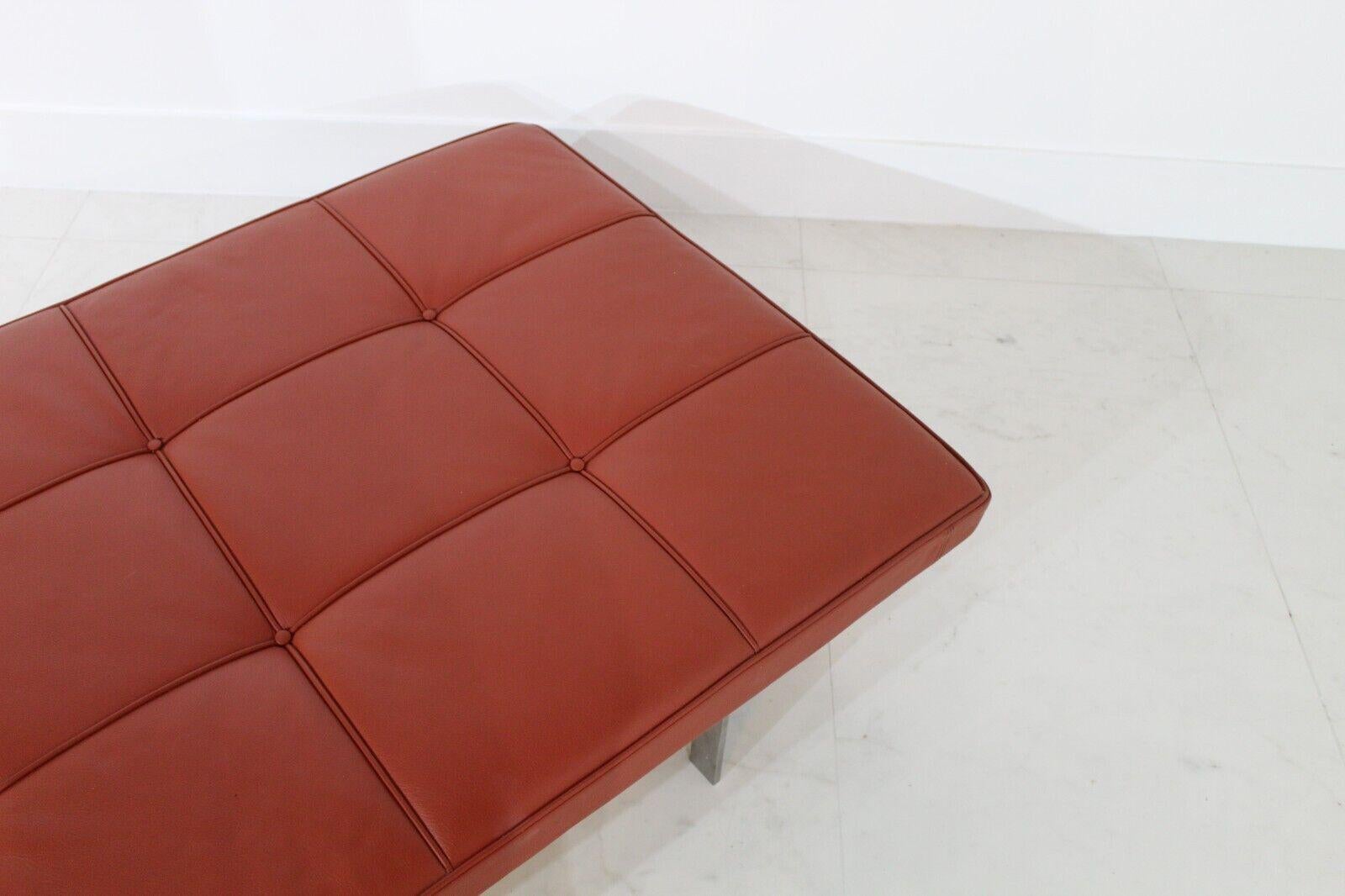 Fritz Hansen PK80 Daybed, Burgundy Leather, Designed by Poul Kjaerholm In Excellent Condition In London, GB