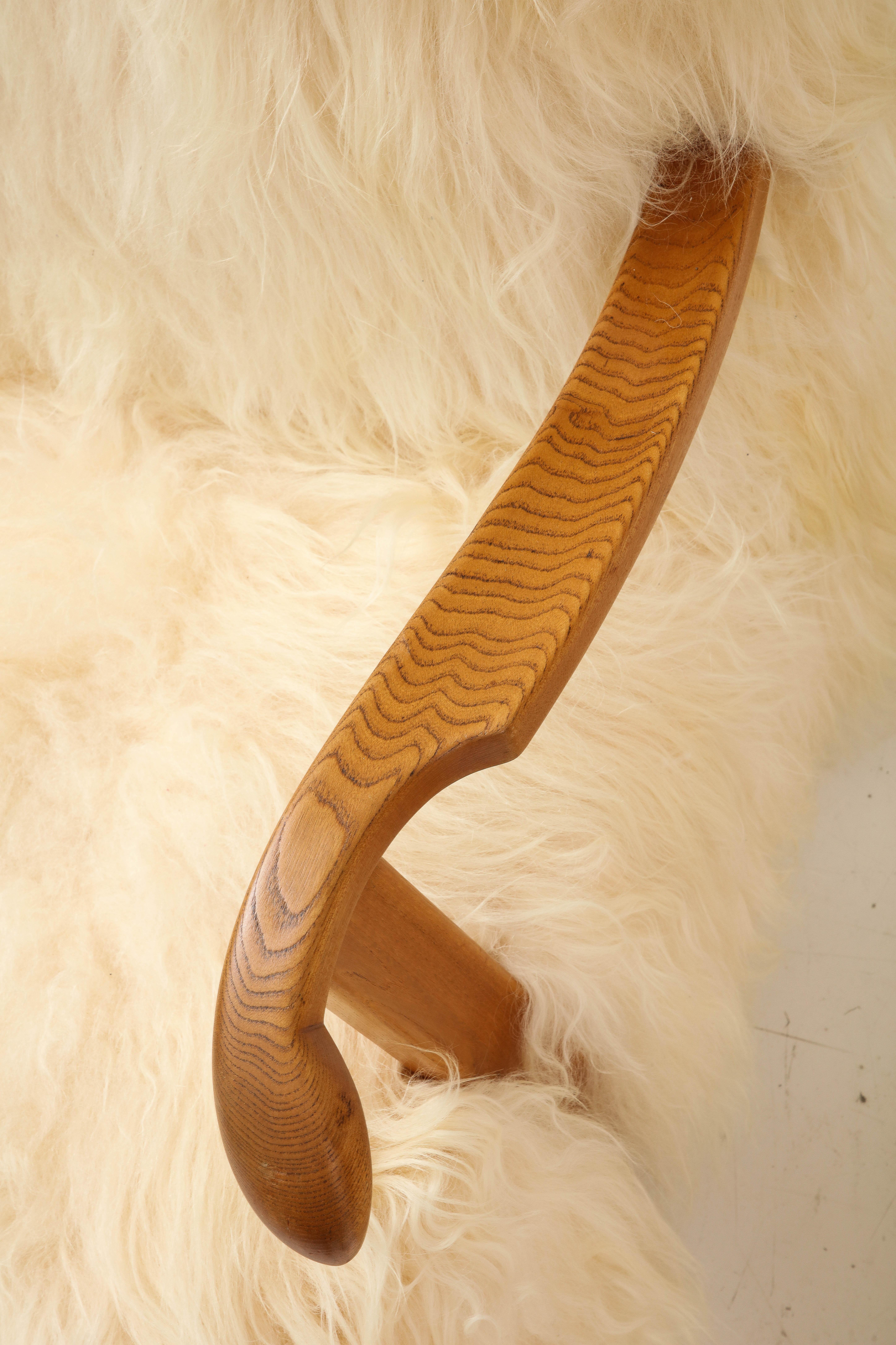 Fritz Hansen paire de chaises longues Wingback rares en peau de mouton, modèle 1582, années 1930 en vente 8